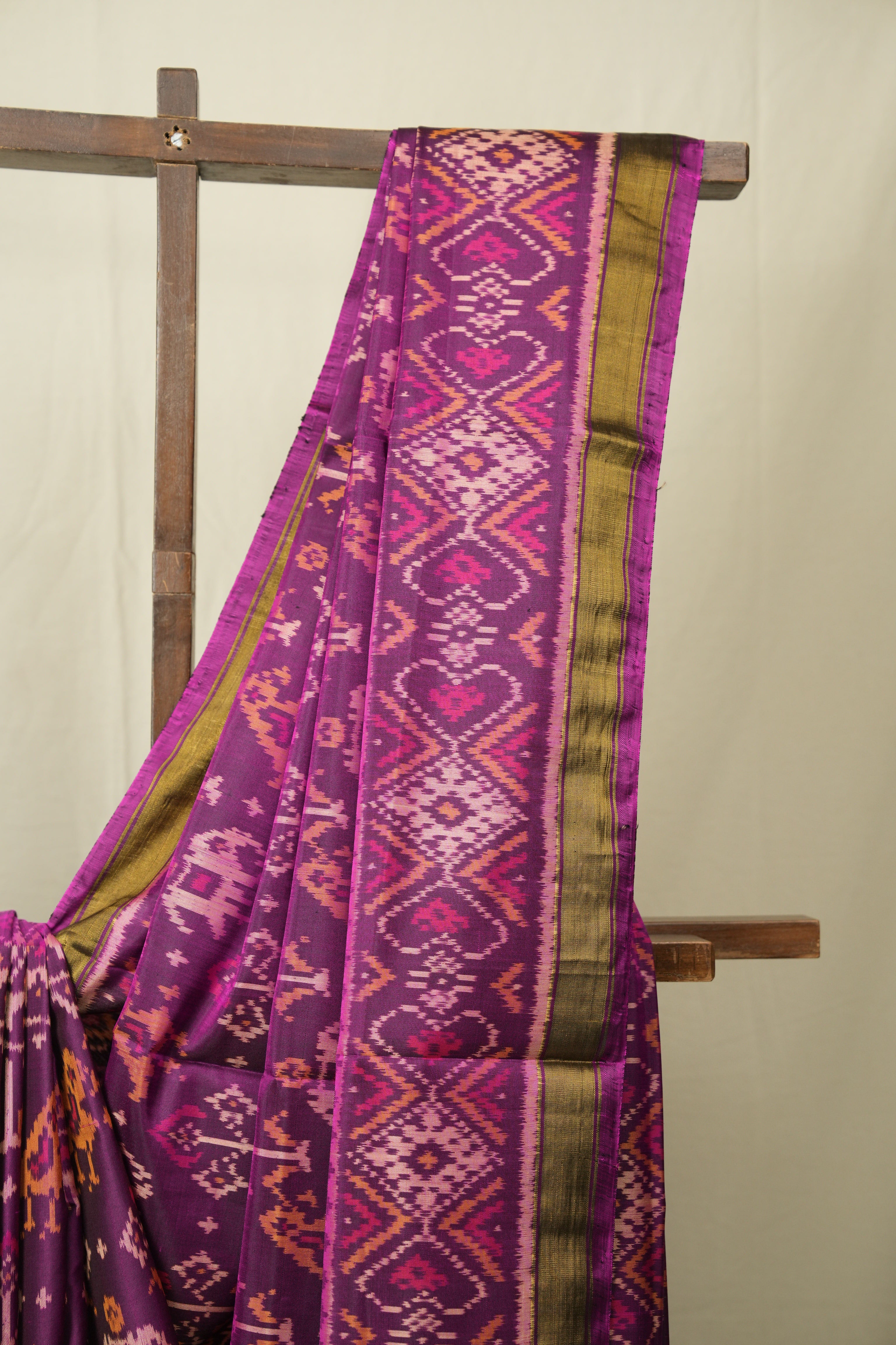 Magenta Rajkot Patola Silk Saree - SRMRPSS635