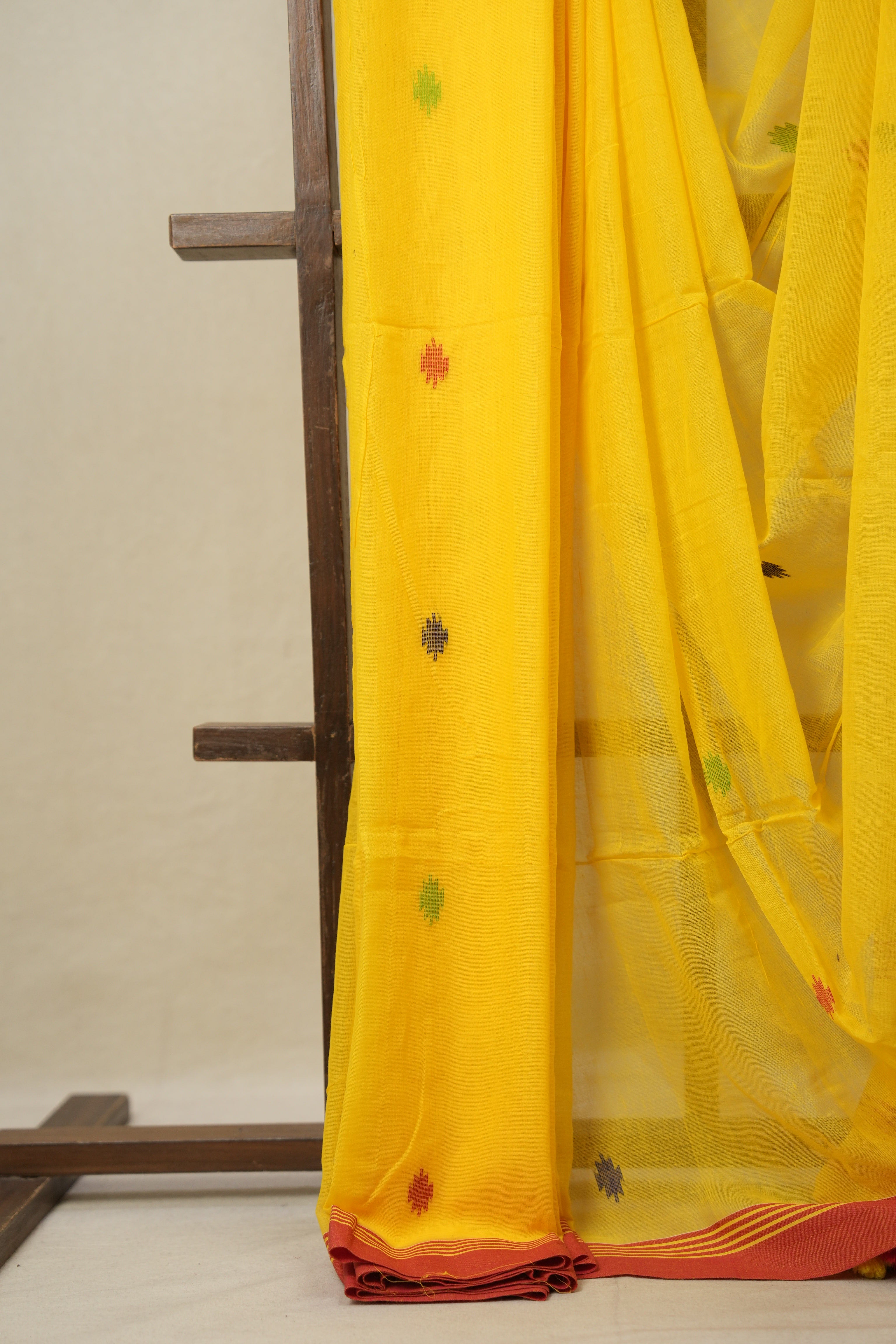 Yellow Mul Bengal Cotton Jamdani Saree - SRYMBCJS200