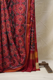 Red Green Patan Patola Silk Saree - SRRGPPSS545