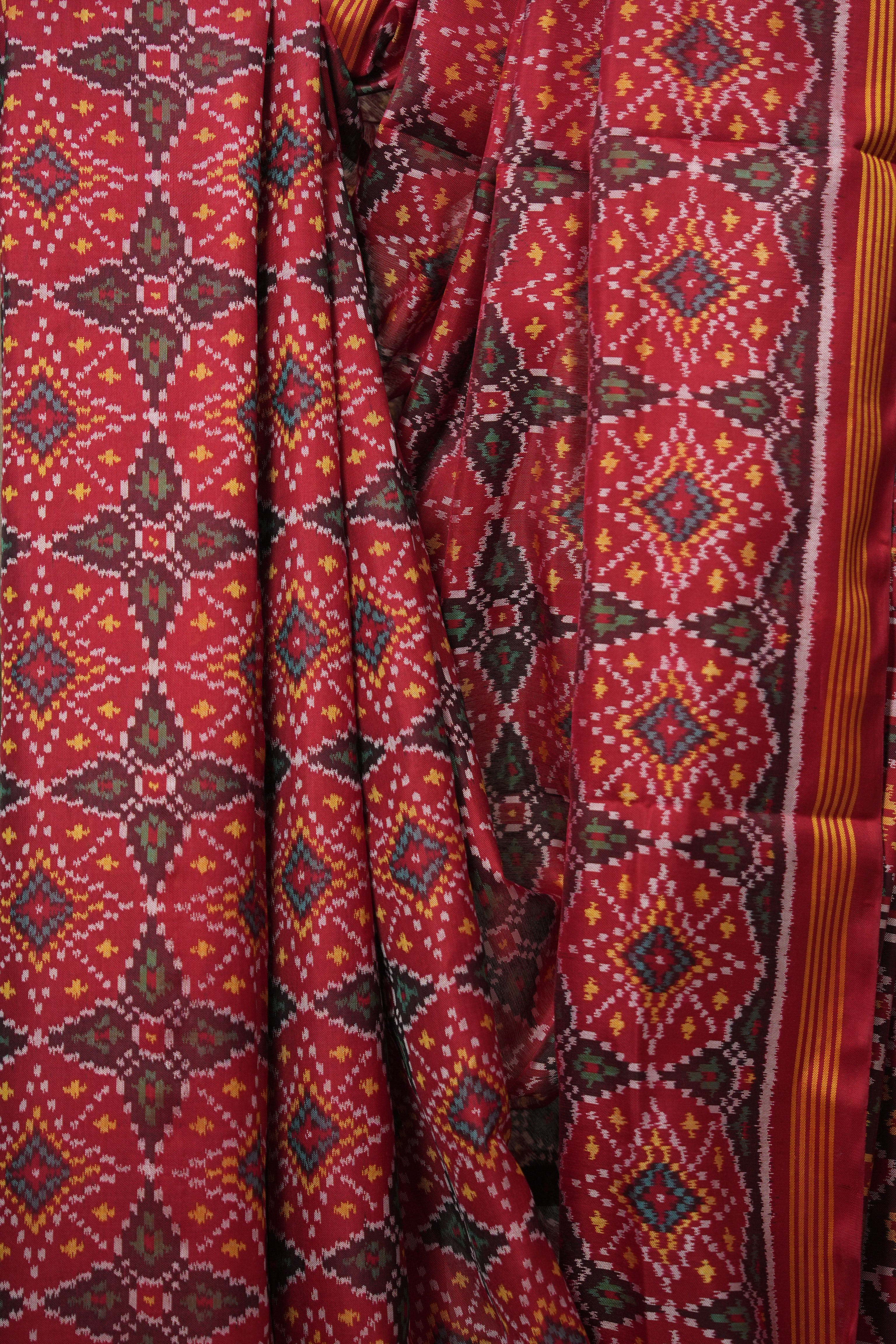 Red Green Patan Patola Silk Saree - SRRGPPSS545