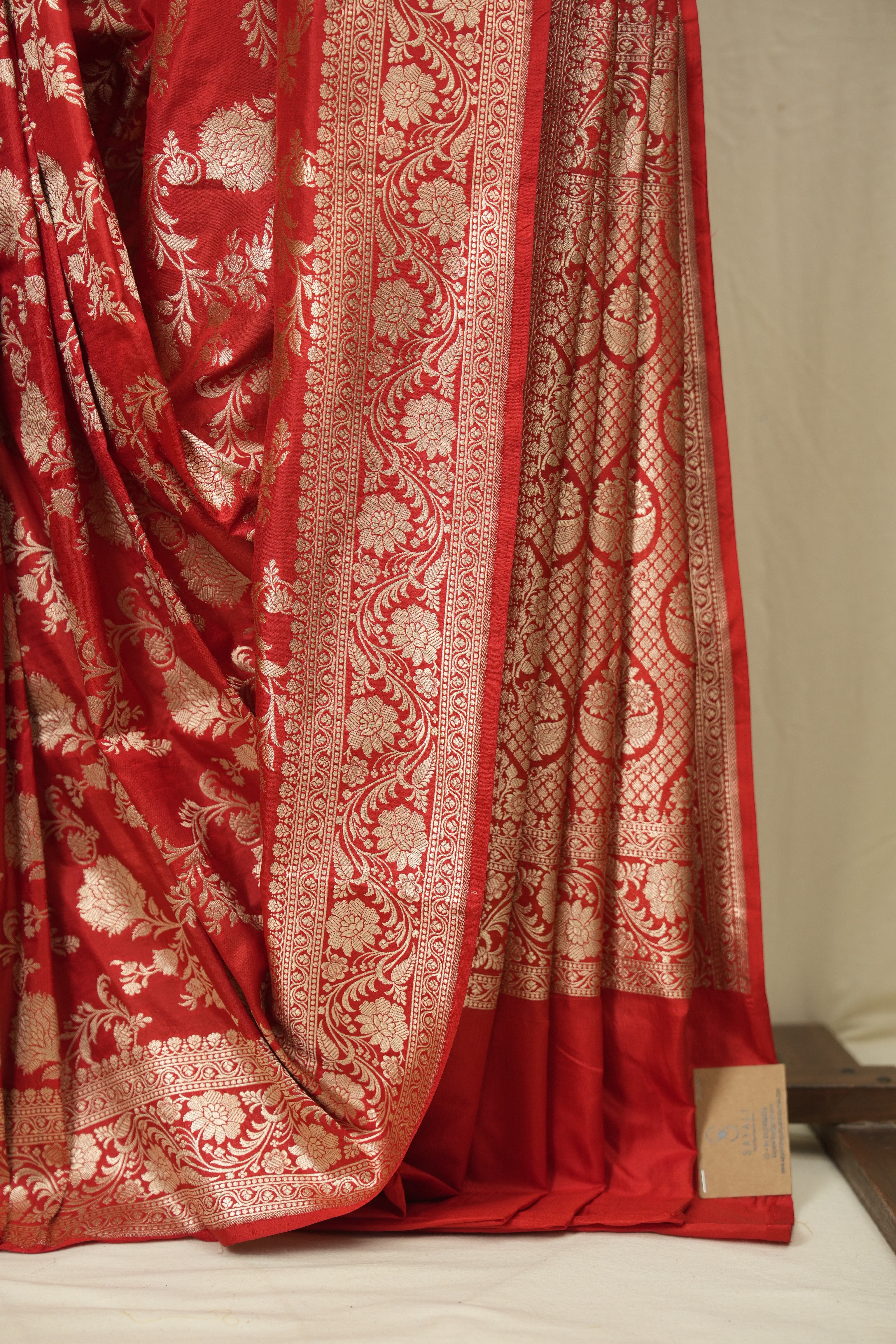 Red Banarasi Silk Saree - SRRBSS934