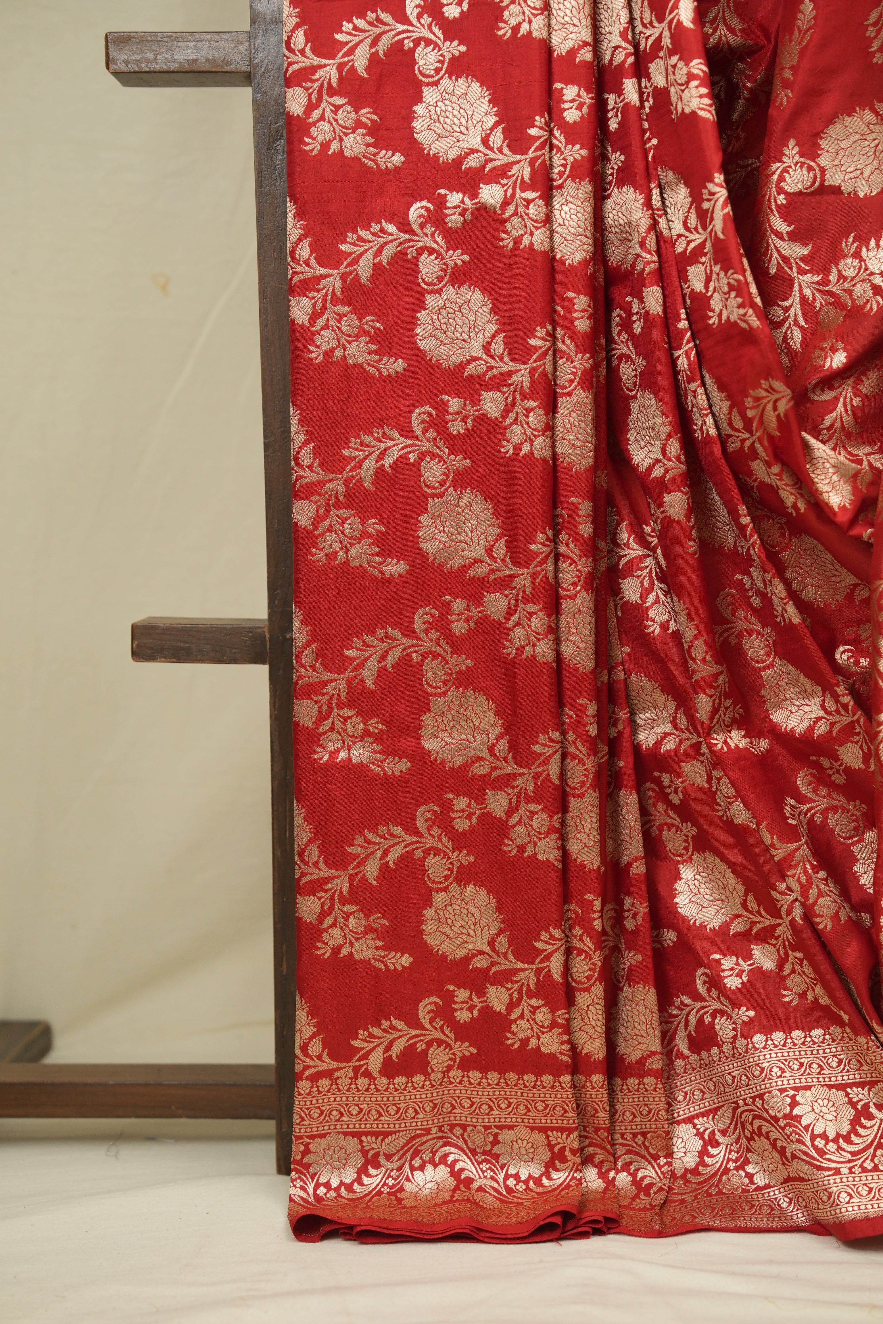 Red Banarasi Silk Saree - SRRBSS934
