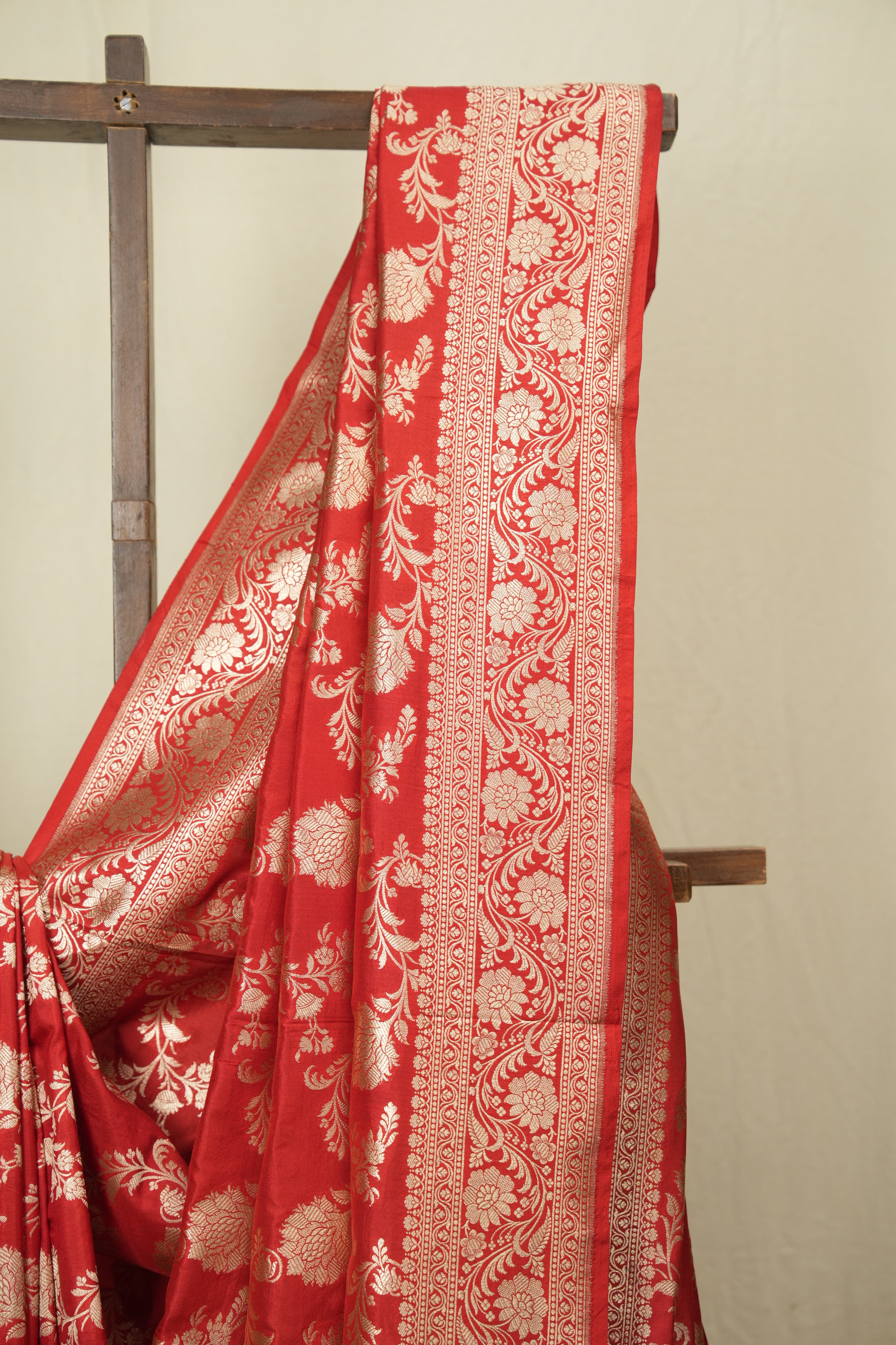 Red Banarasi Silk Saree - SRRBSS934