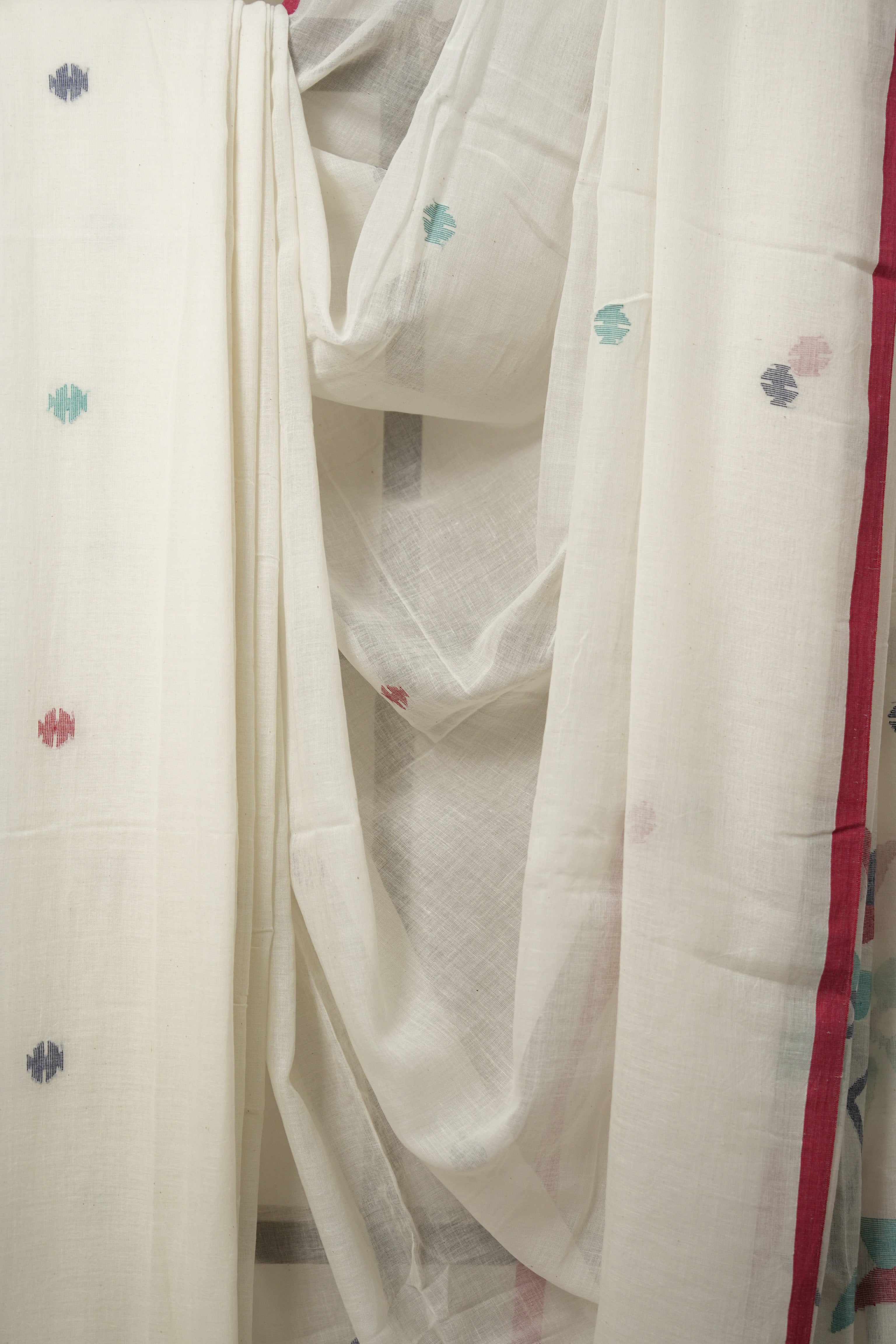 Off White Bengal Mul Cotton Saree - SROWBMCS06