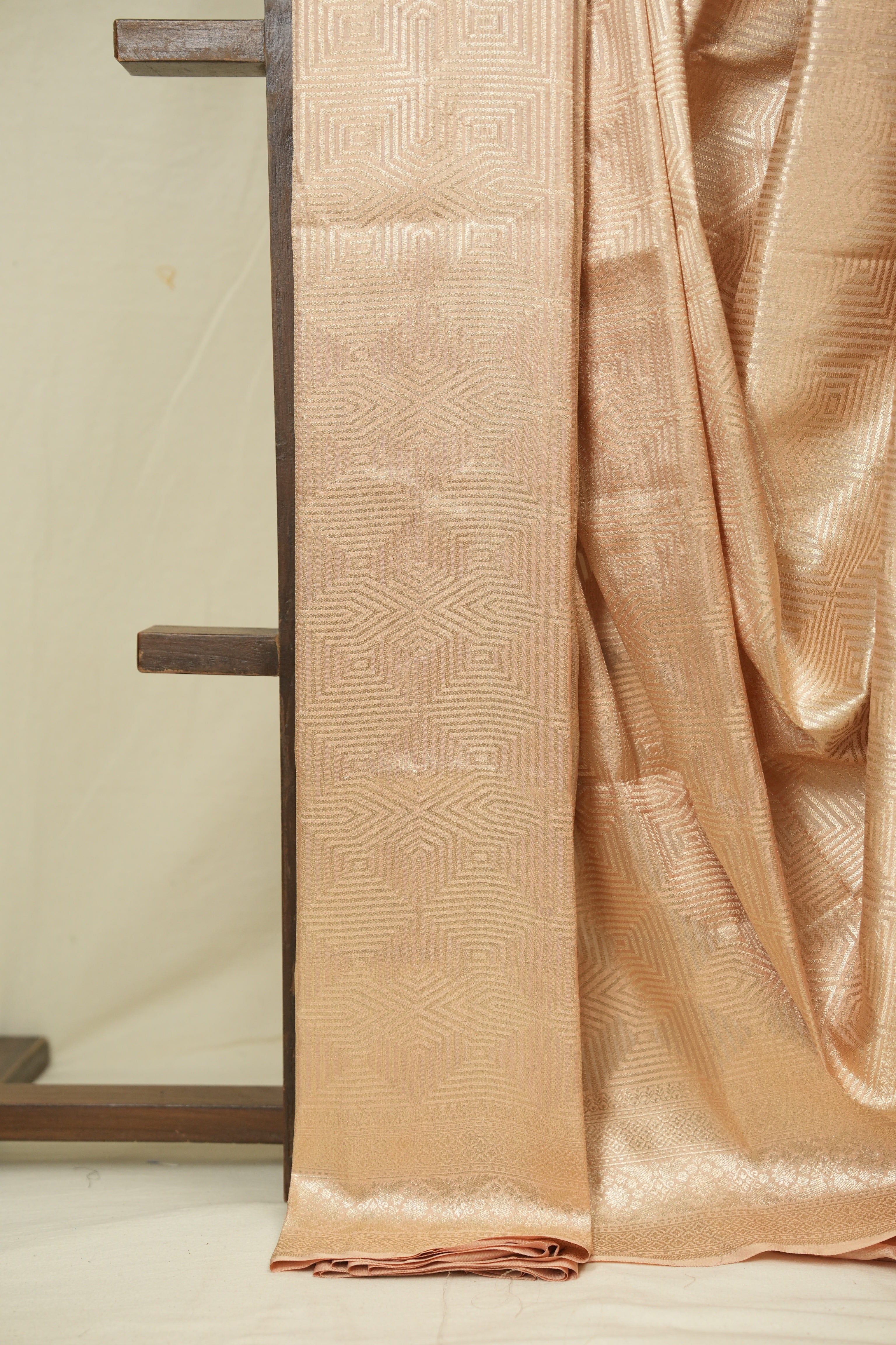 Cream Banarasi Silk Saree - SRCBSS932