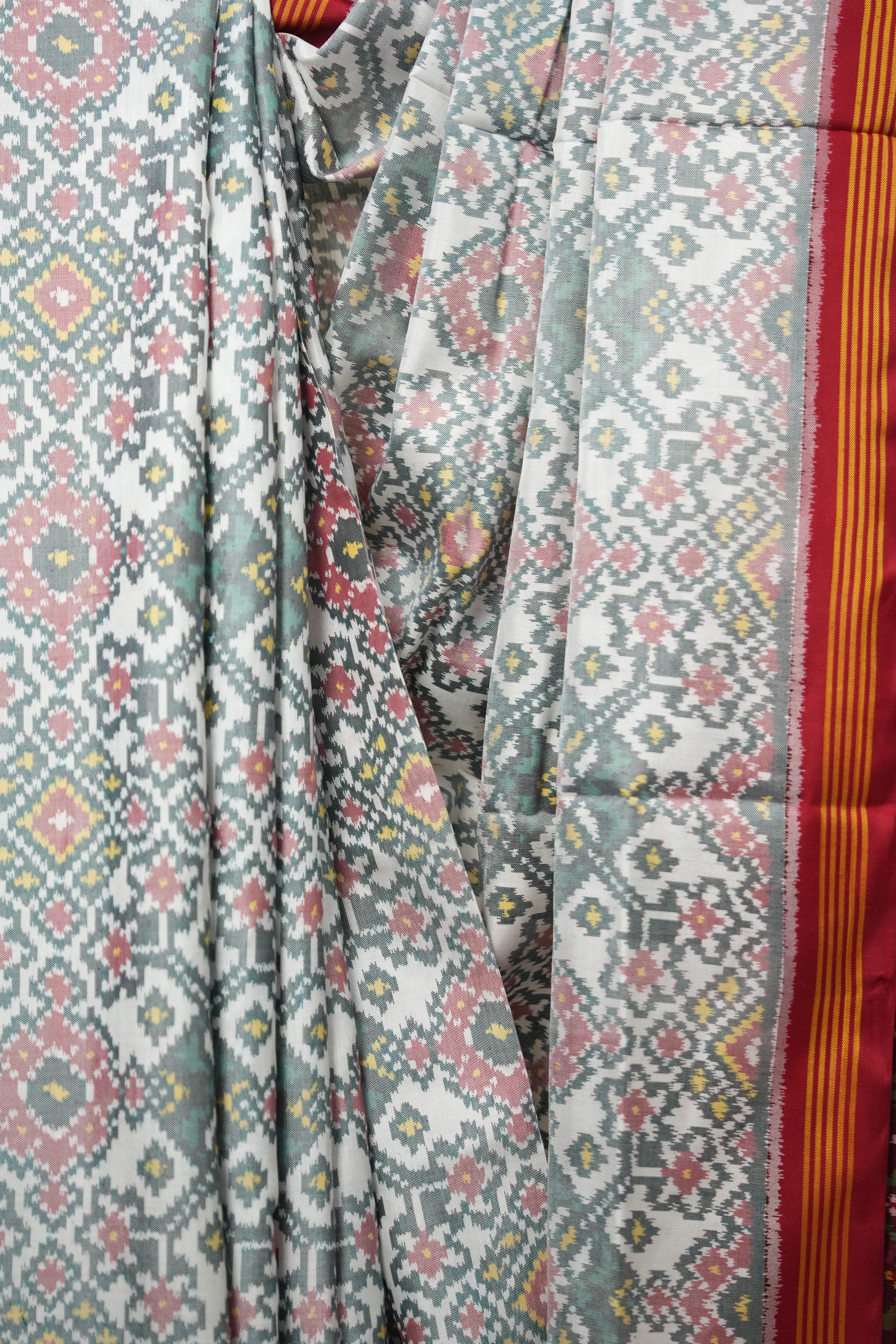 Multicolour Patan Patola Silk Saree - SRMPPSS536