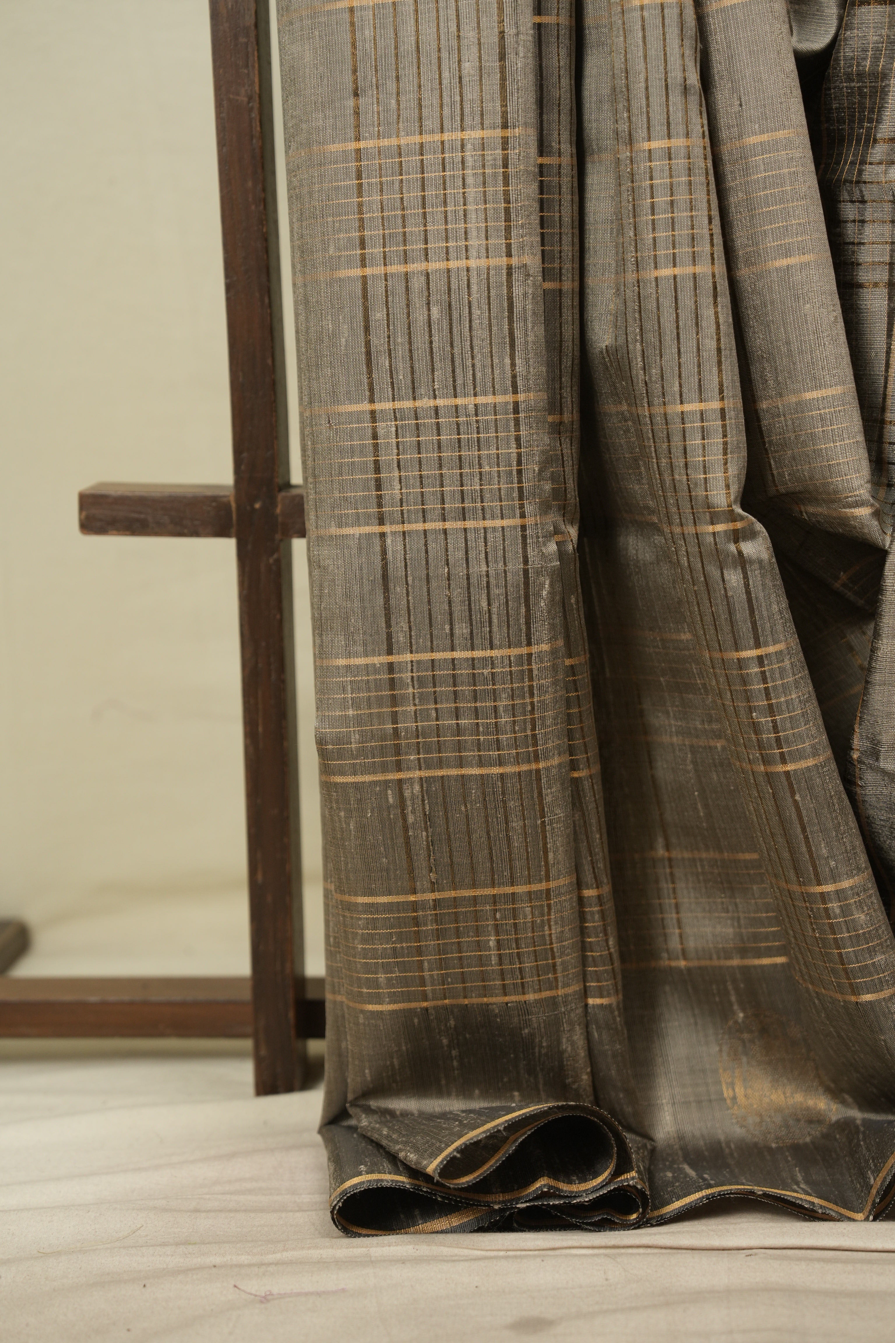 Grey Raw Silk Saree - SRGRSS1155