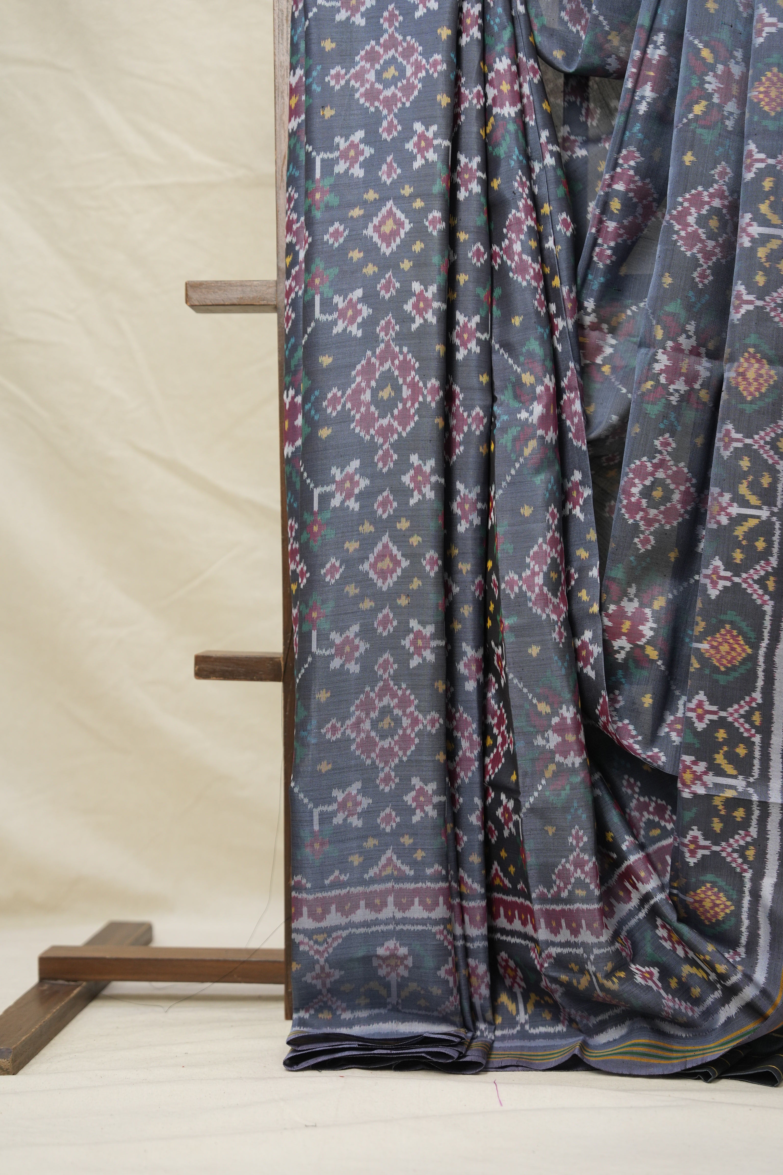 Grey Patan Patola Silk Saree - SRGPPSS535