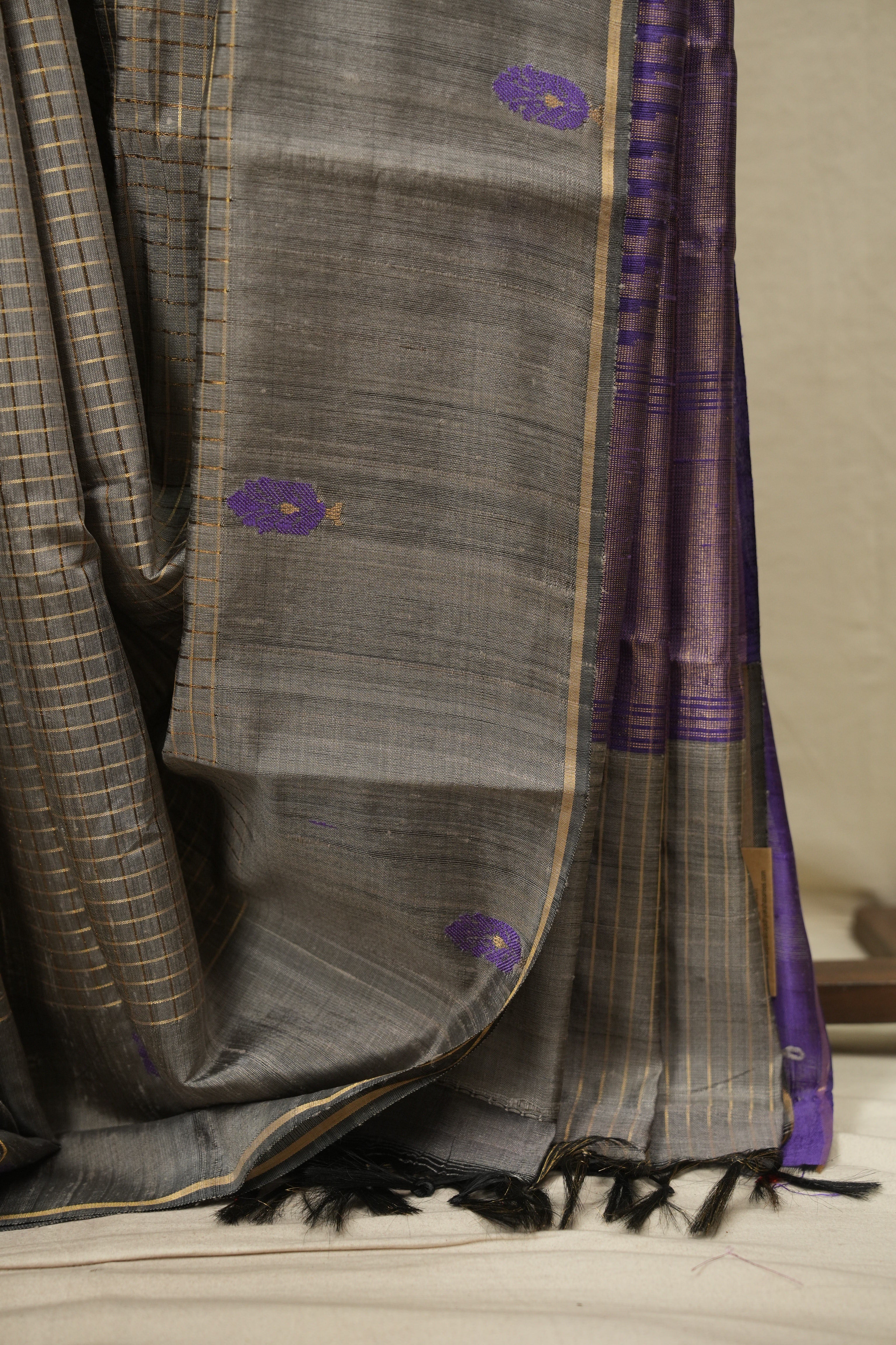 Grey Raw Silk Saree - SRGRSS1152