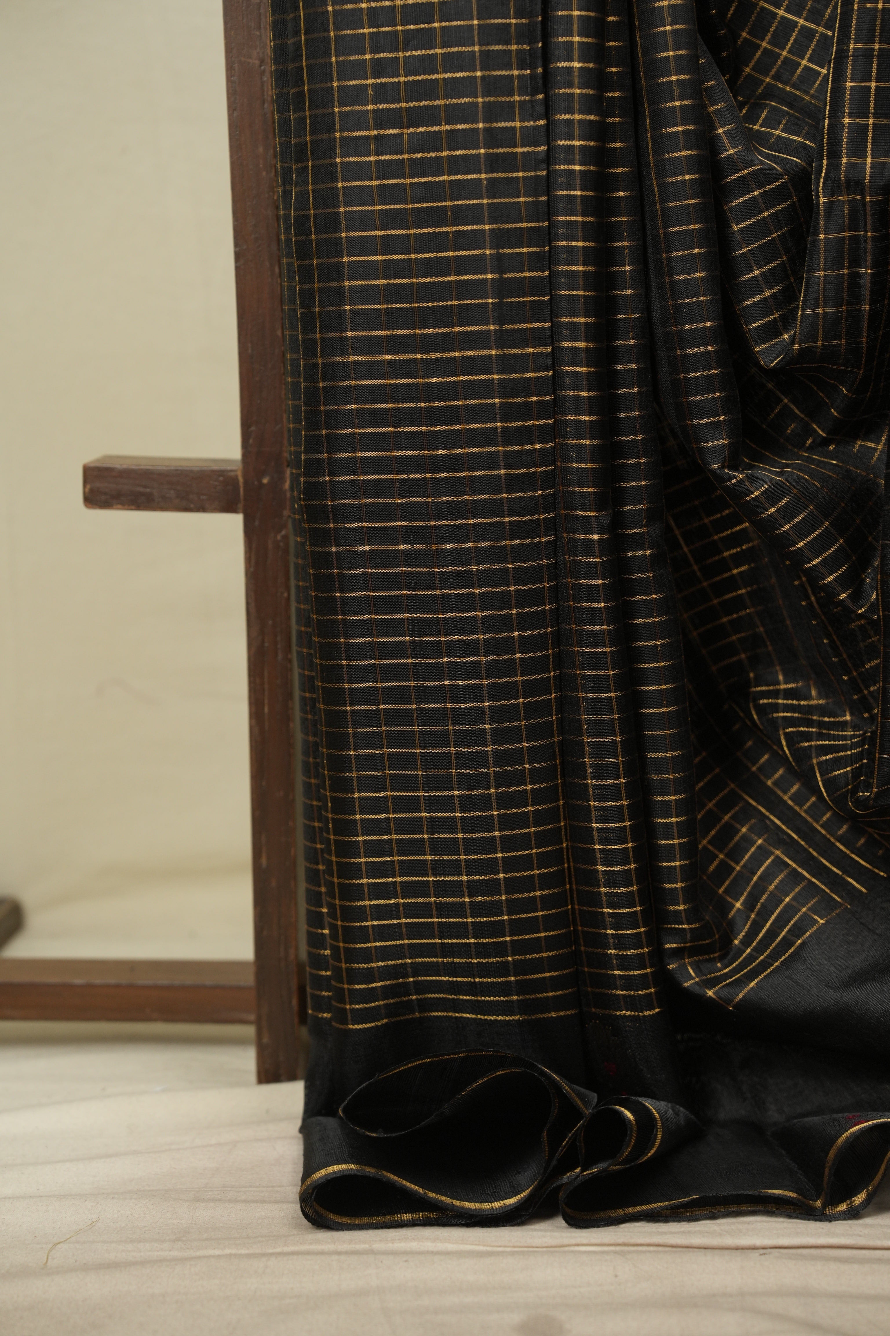 Black Raw Silk Saree - SRBRSS1156