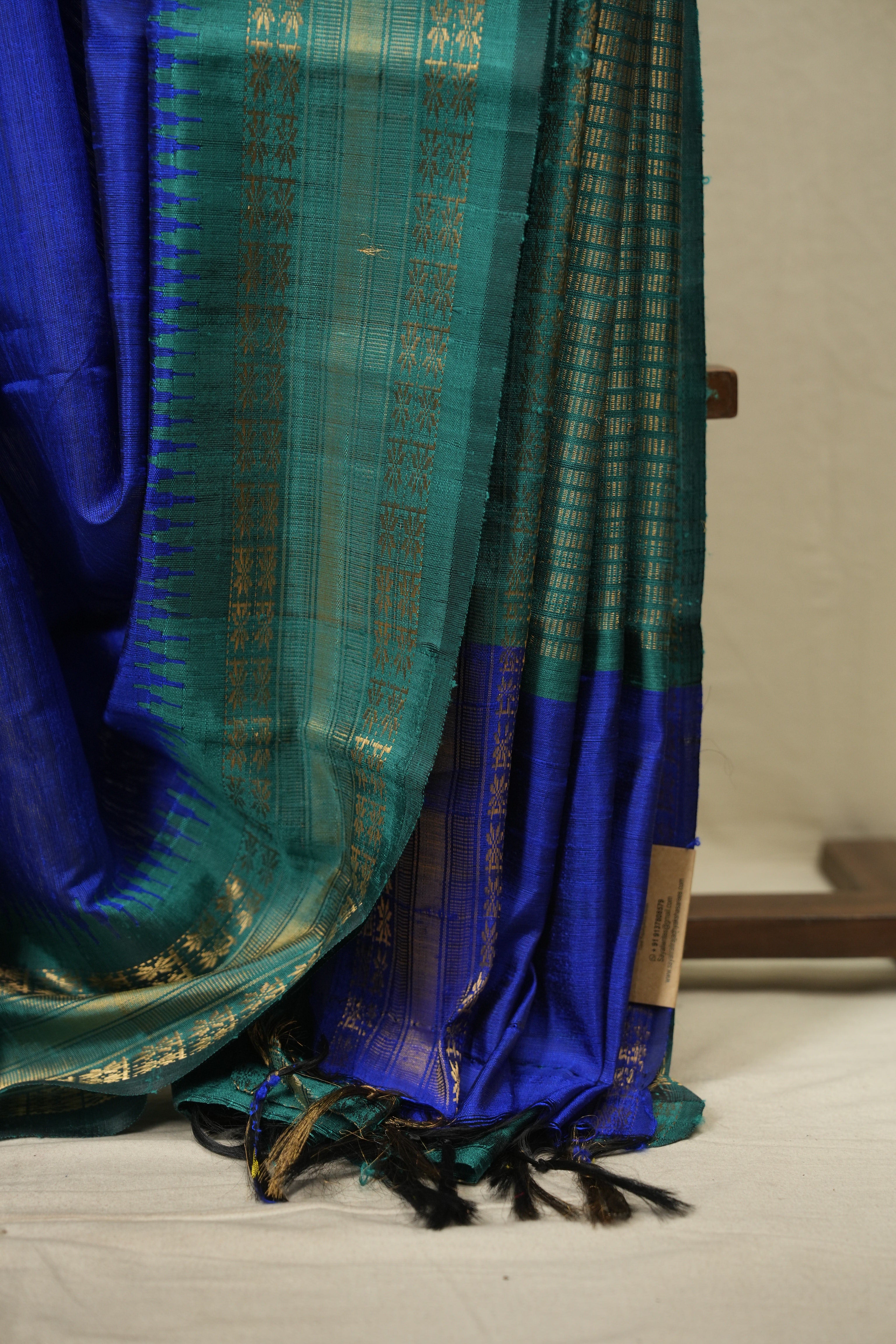 Blue Raw Silk Saree - SRBRSS1136