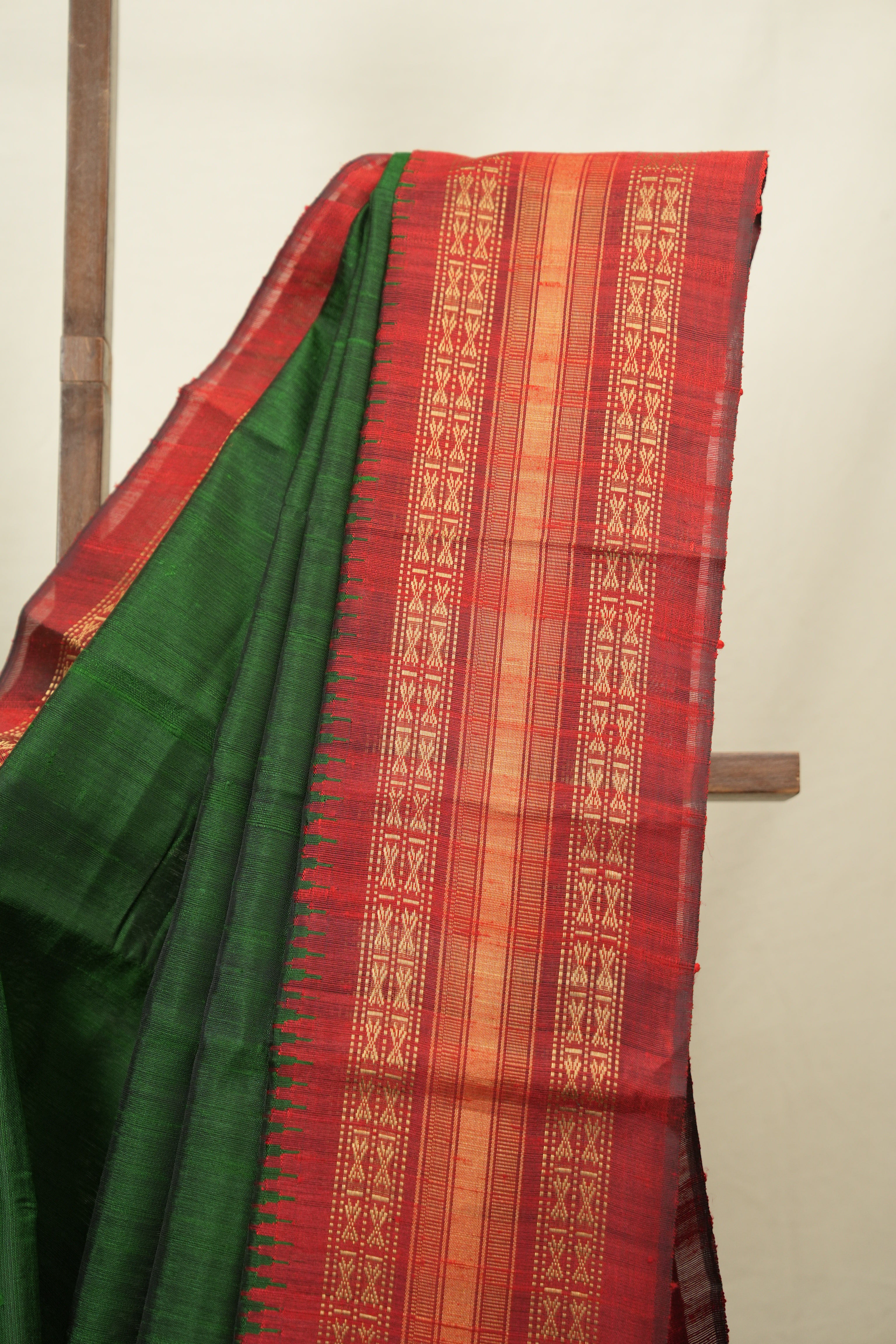 Green Raw Silk Saree - SRGRSS1138