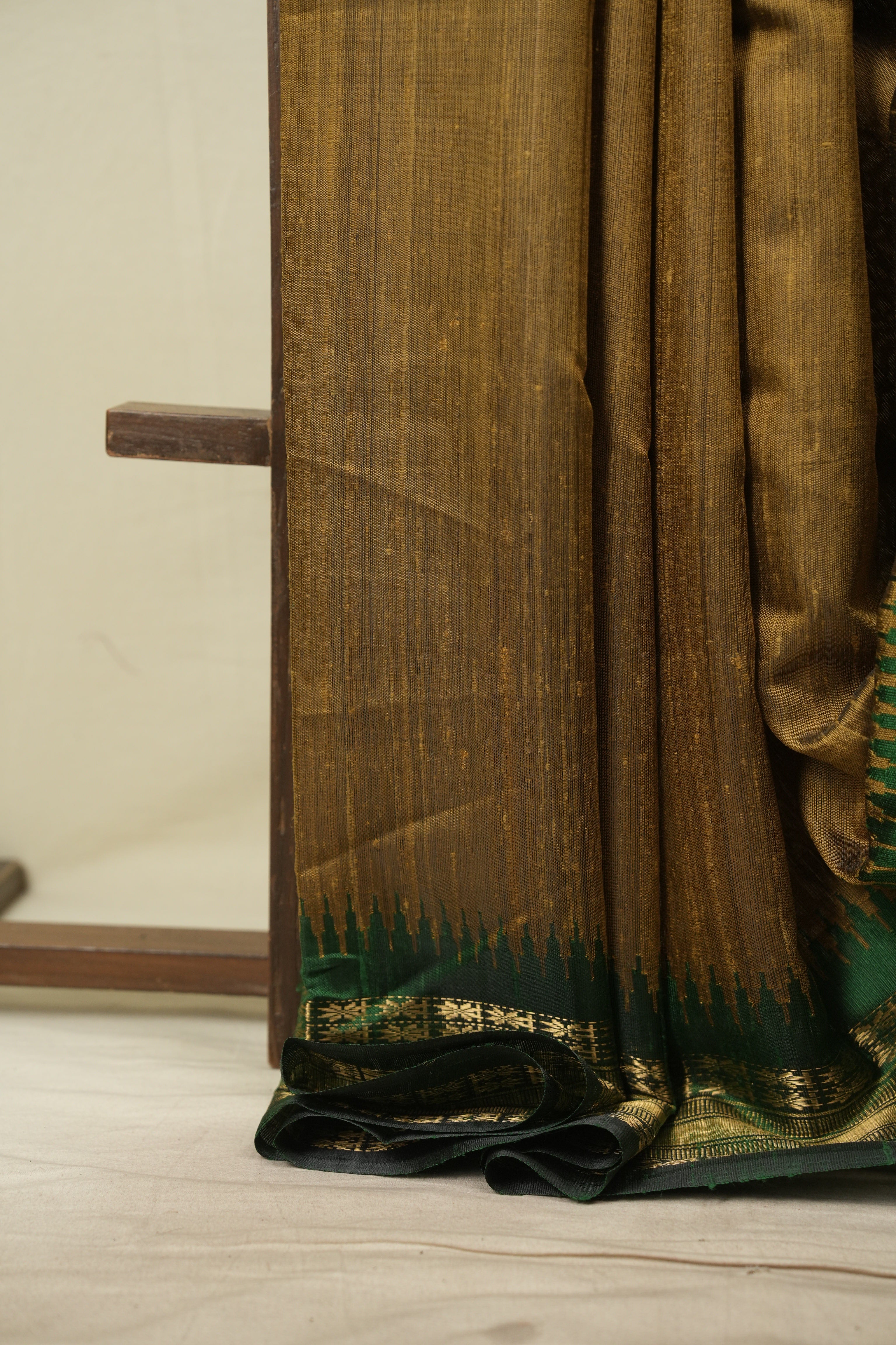 Gold Raw Silk Saree - SRGRSS1141