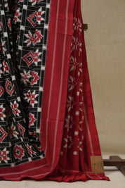 Black Pochampalli Cotton Ikat Saree - SRBPCIS701