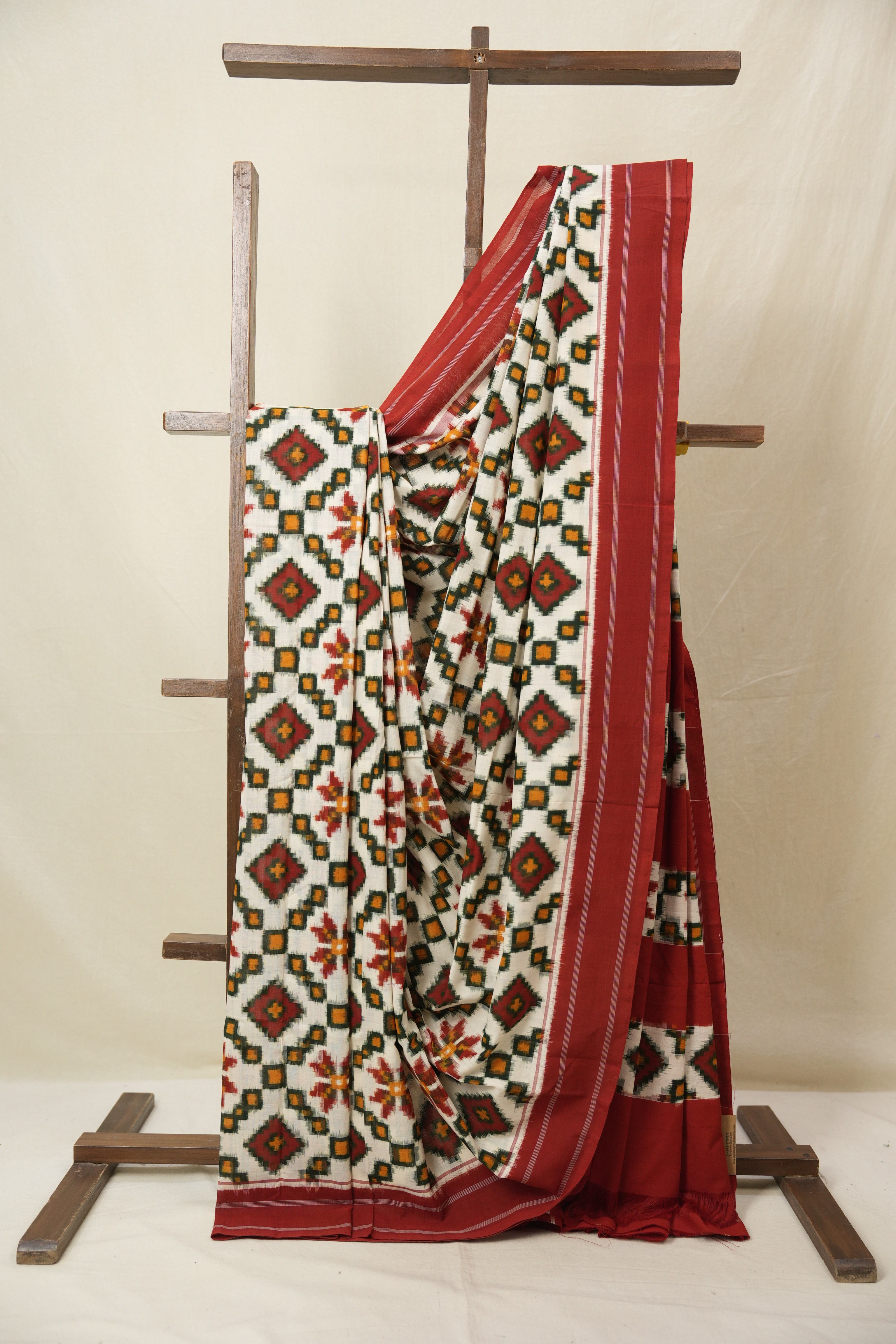 Cream Pochampalli Cotton Ikat Saree - SRCPCIS699