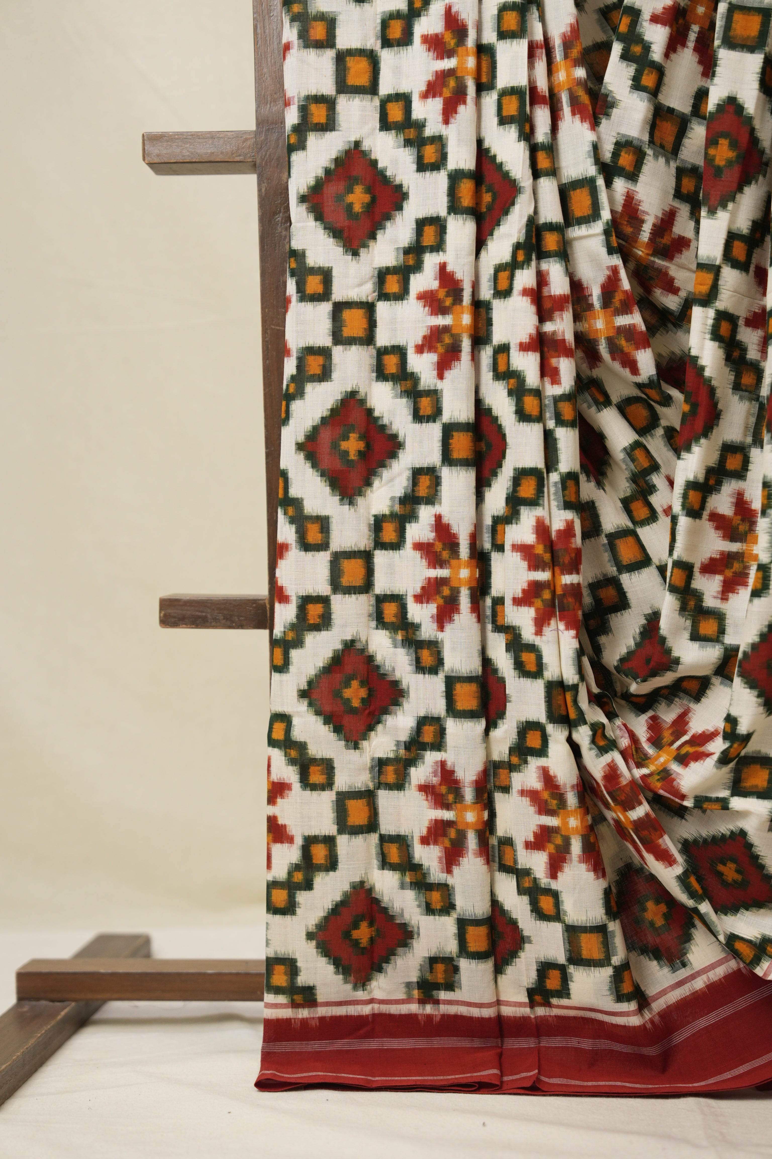 Cream Pochampalli Cotton Ikat Saree - SRCPCIS699