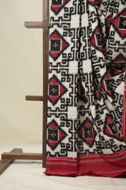 White Pochampalli Cotton Ikat Saree - SRWPCIS700
