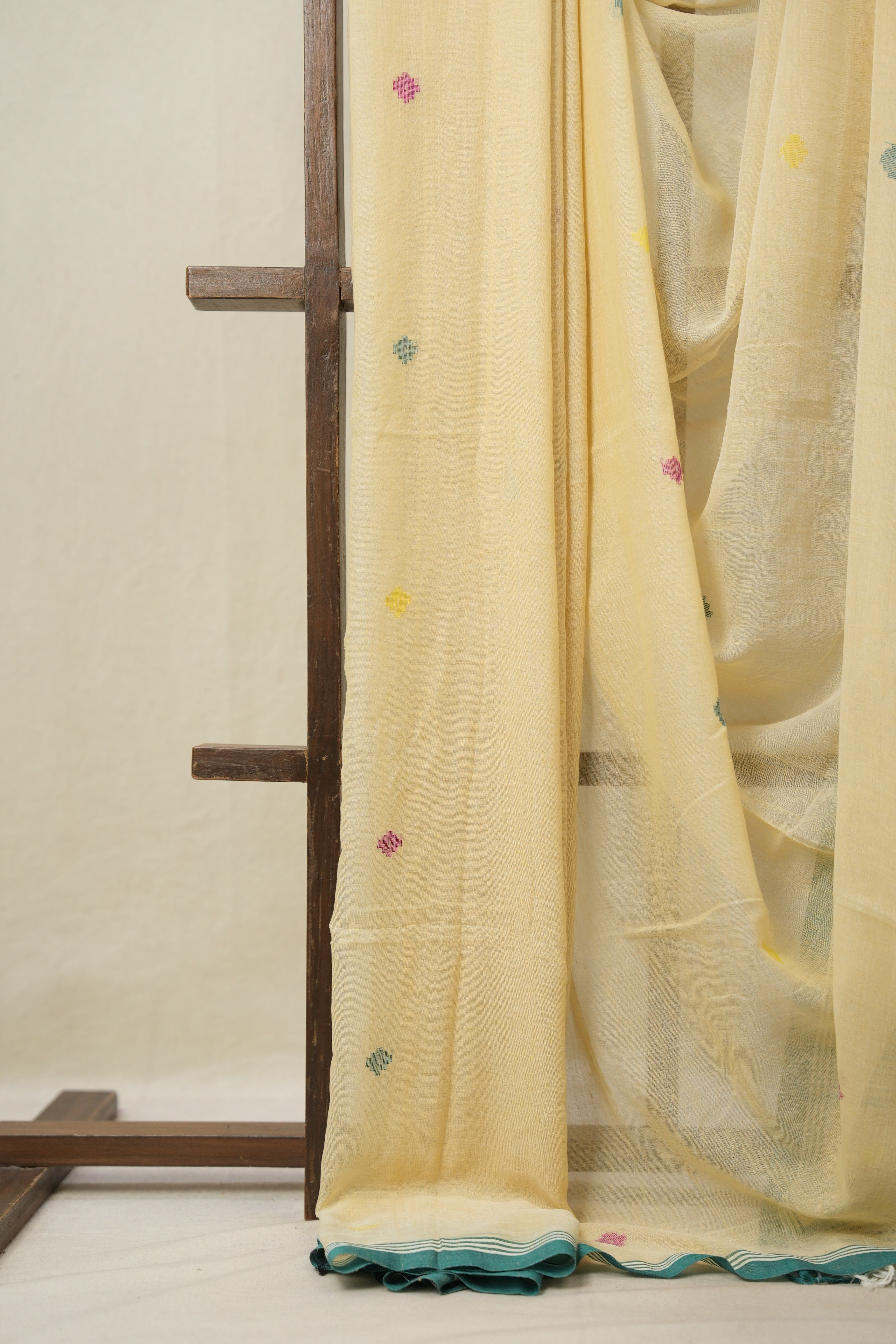 Beige Cream Bengal Mul Cotton Saree - SRBCBMCS026