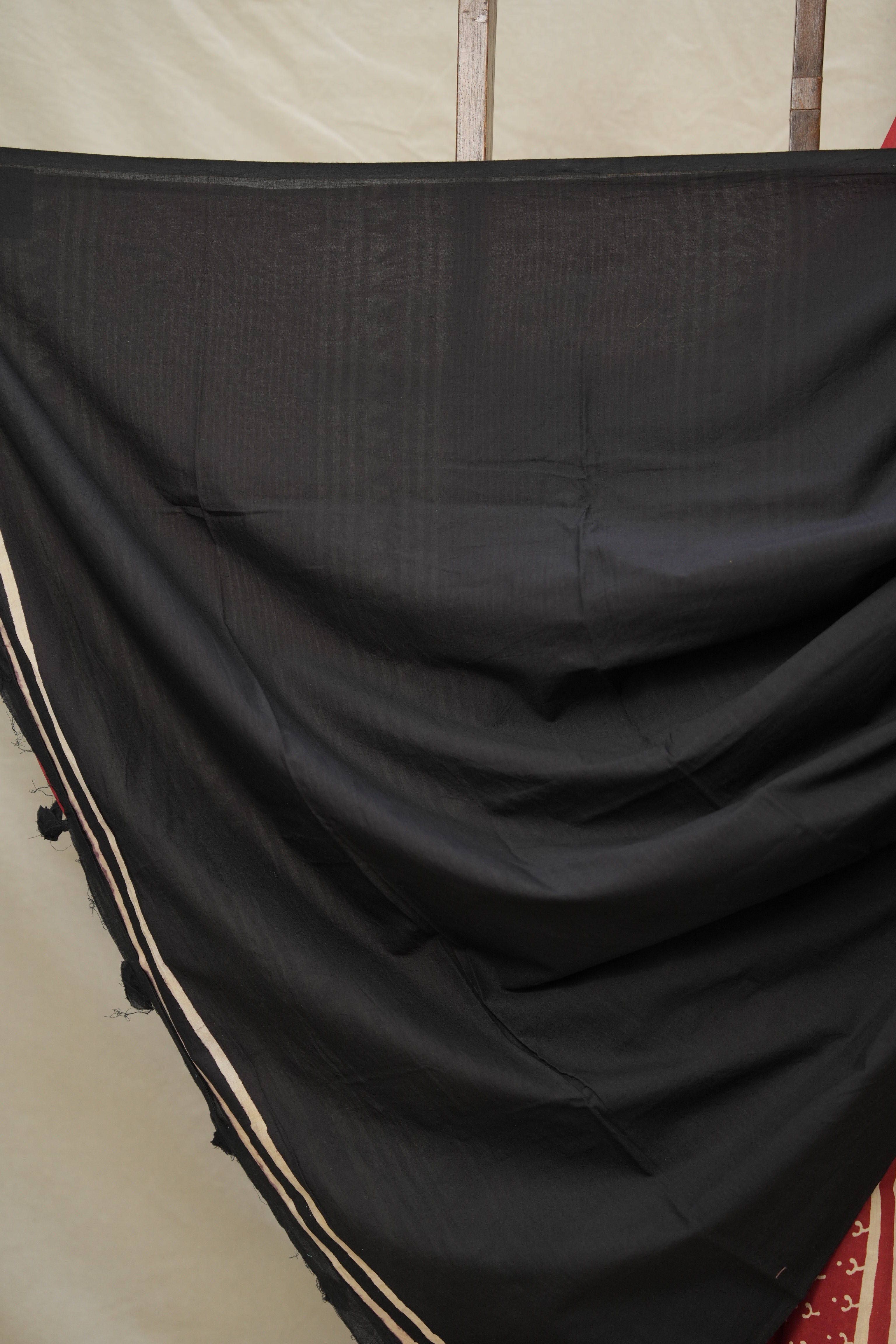 Red Cream HBP Cotton Saree - SRRCCS3005