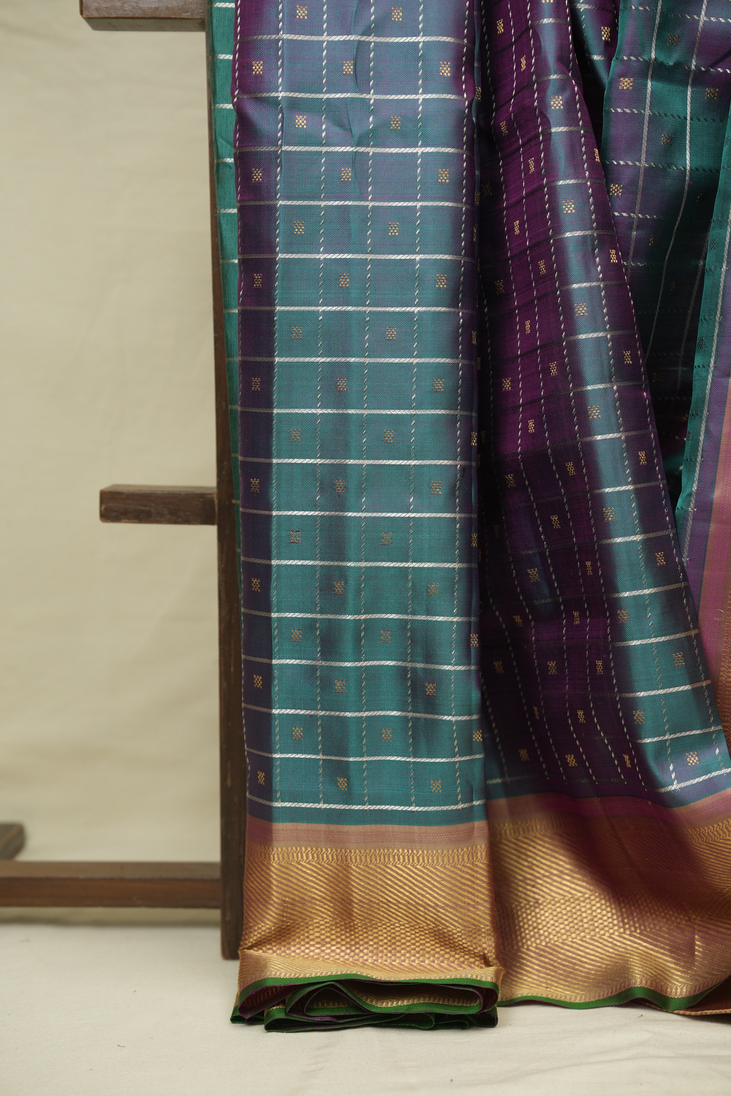 Dual Tone Peacock Blue Gadwal Silk Saree - SRDTPGSS647