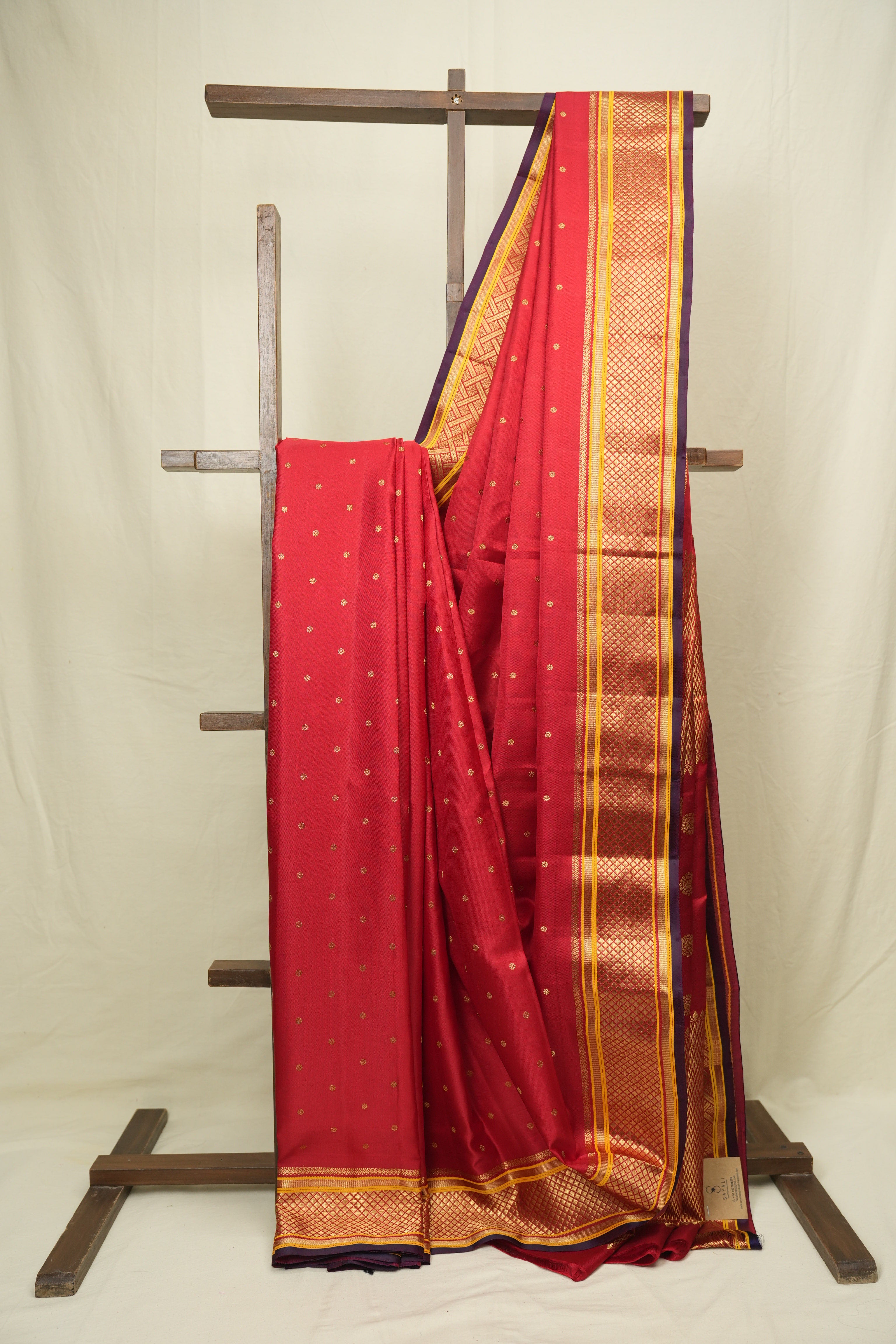 Red Gadwal Silk Saree - SRRGSS646