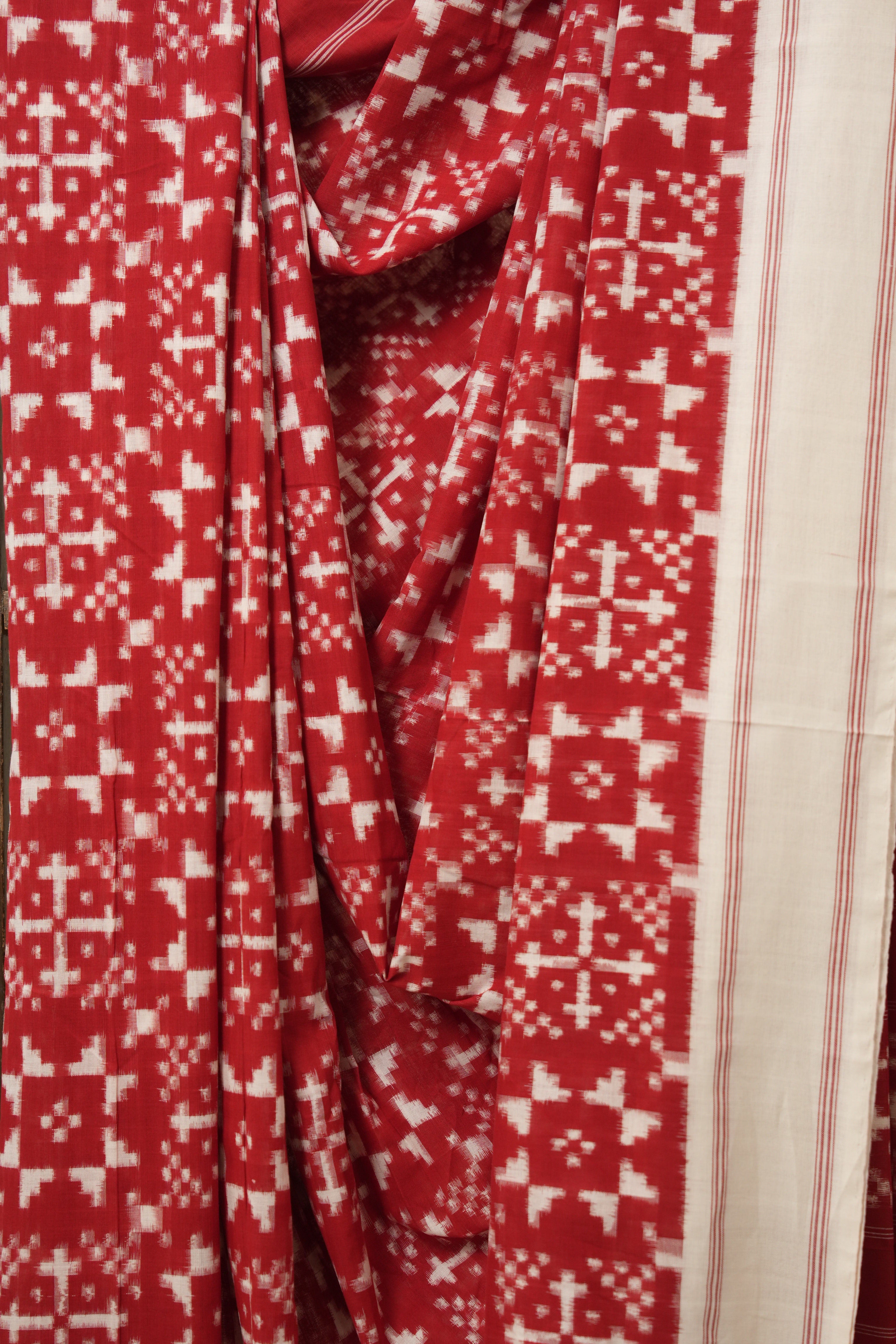 Red Pochampalli Cotton Ikat Saree - SRRPCIS692