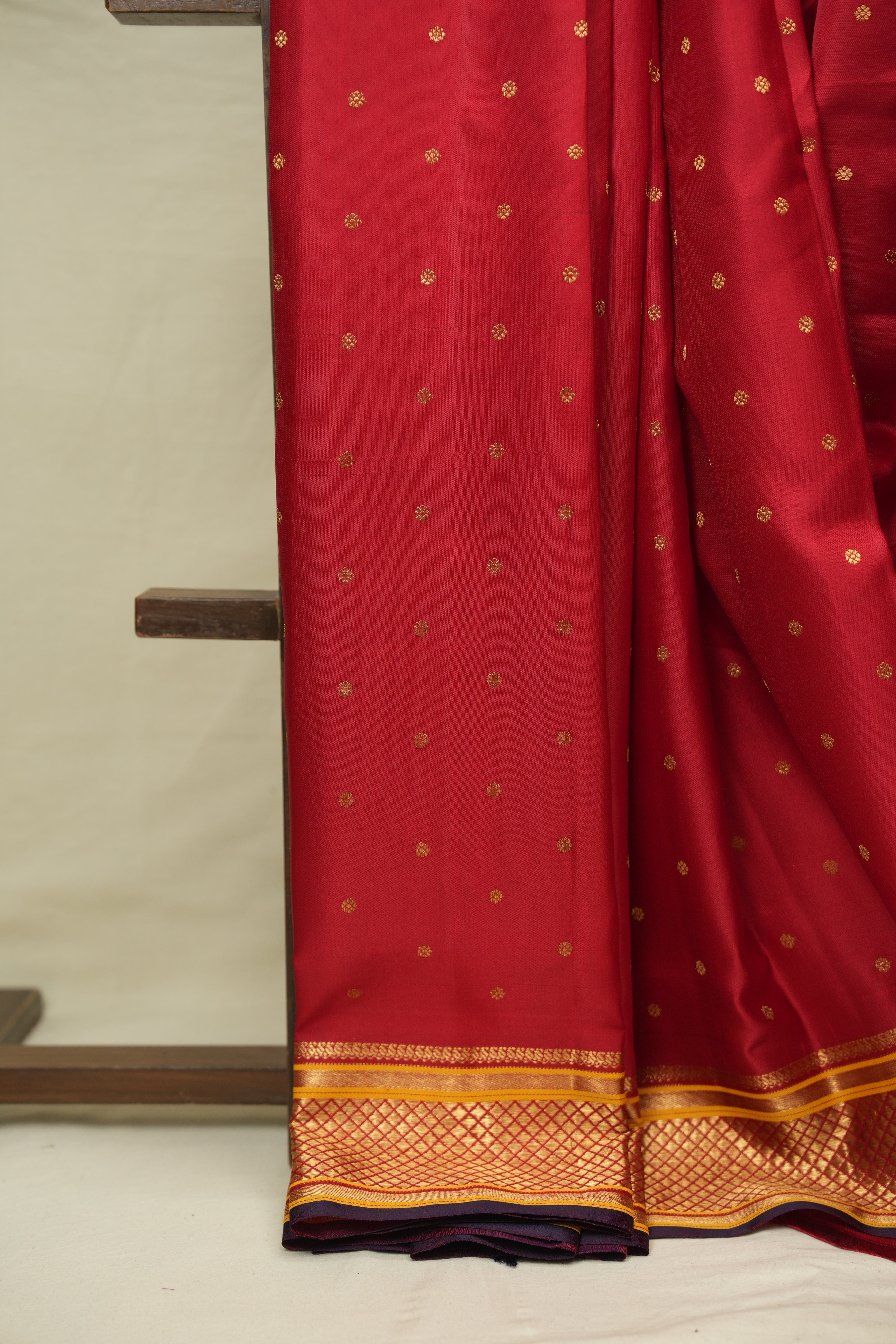 Red Gadwal Silk Saree - SRRGSS646