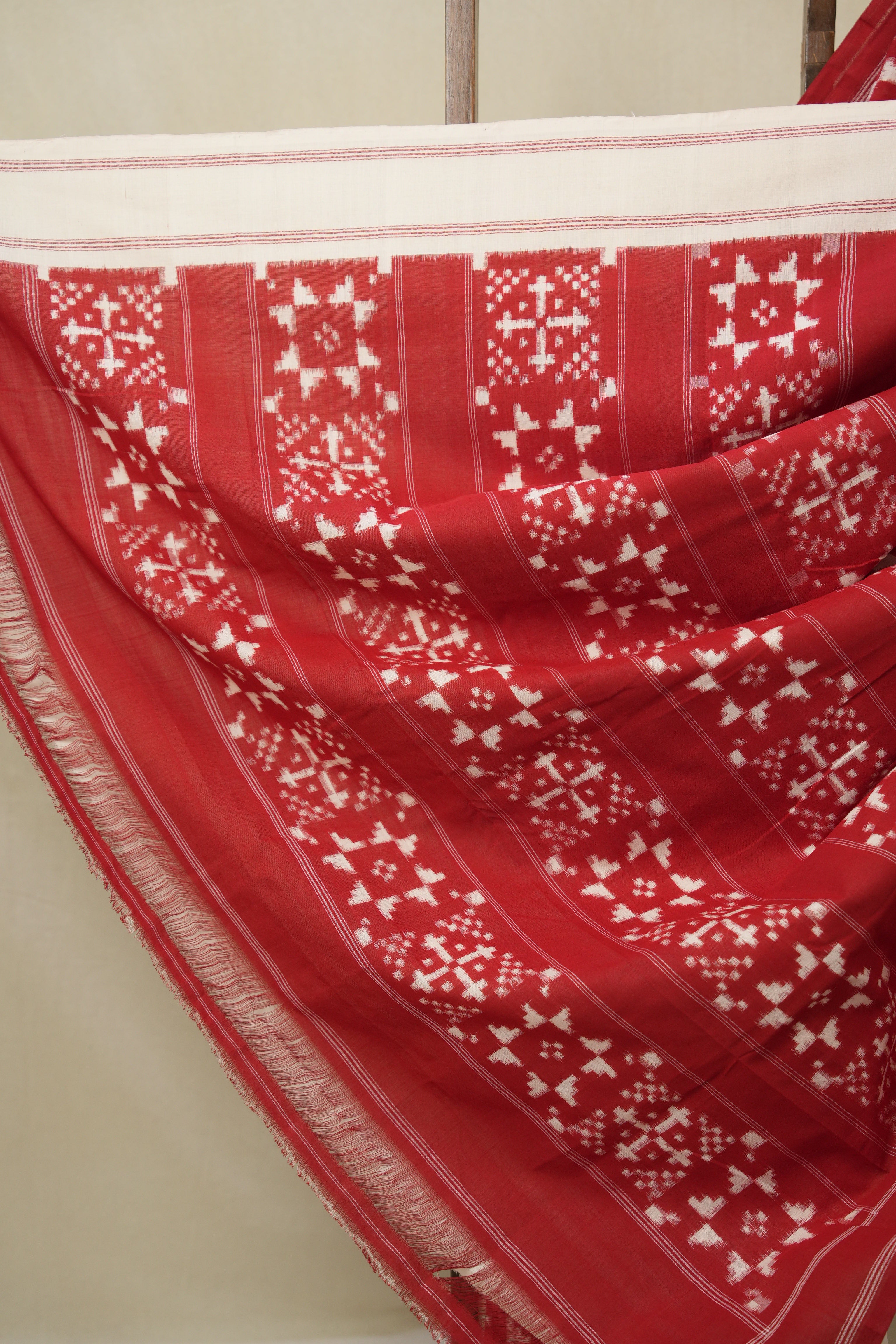 Red Pochampalli Cotton Ikat Saree - SRRPCIS692
