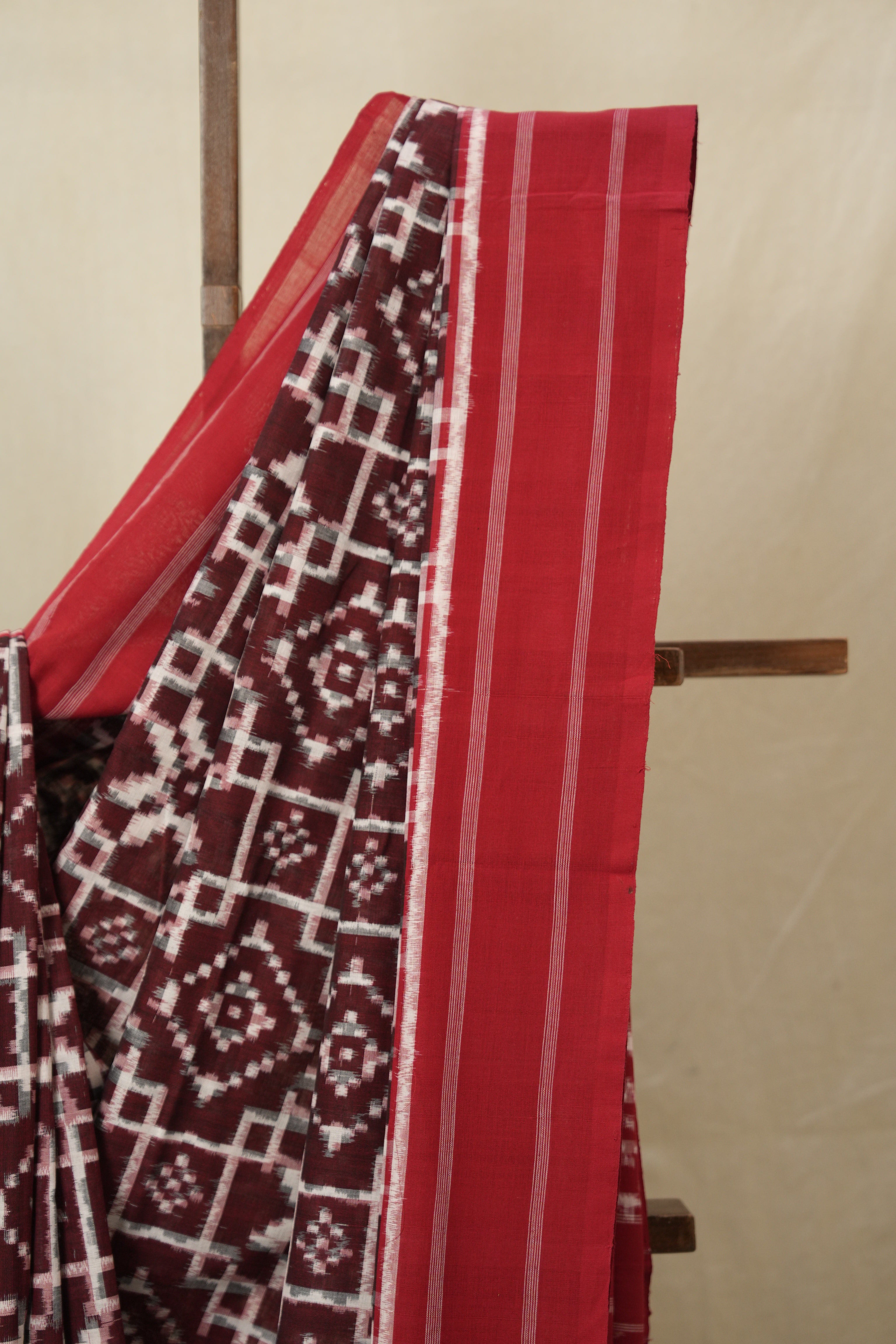Marron Pochampalli Cotton Ikat Saree - SRMPCIS695