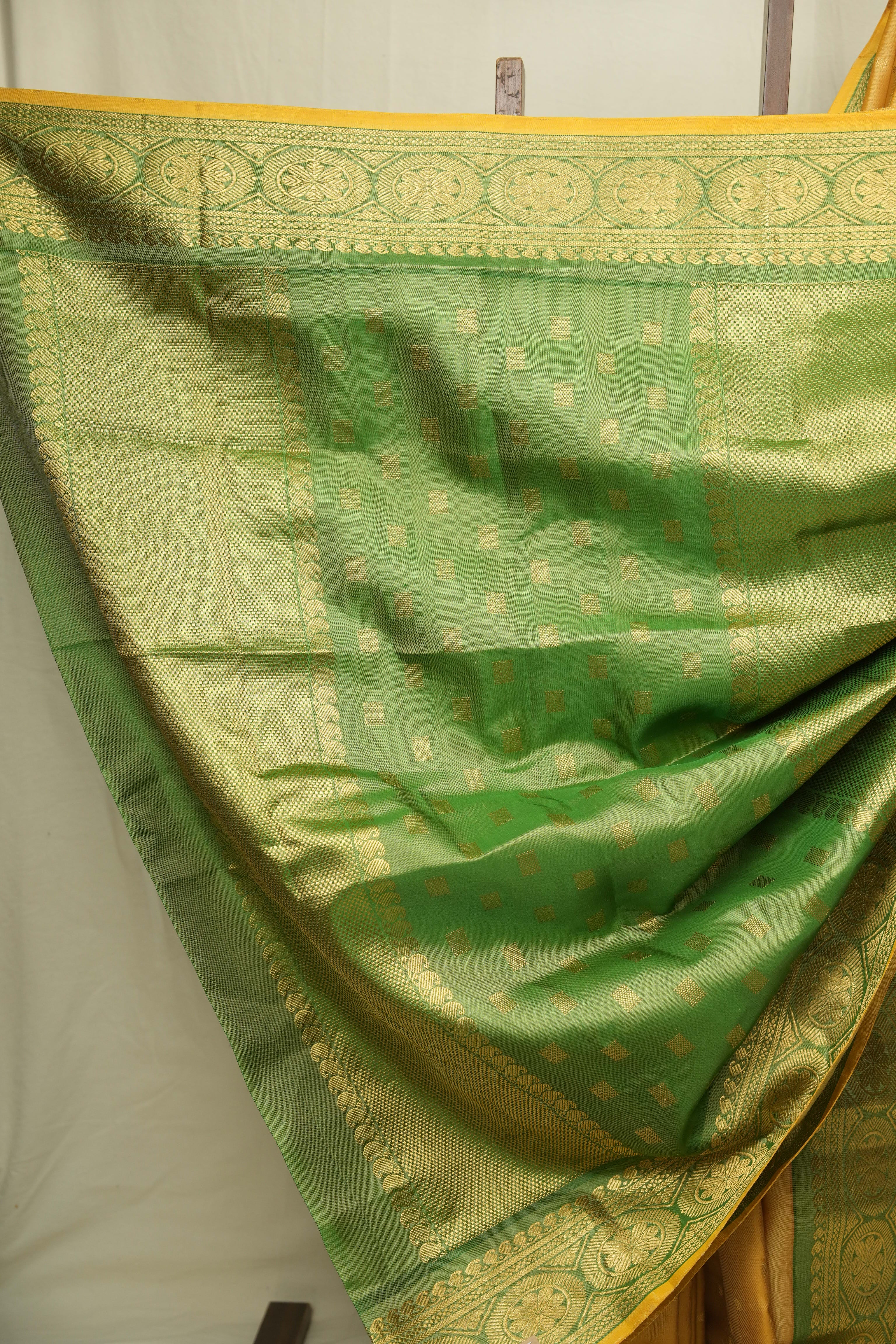 Golden Gadwal Silk Saree - SRGGSS649