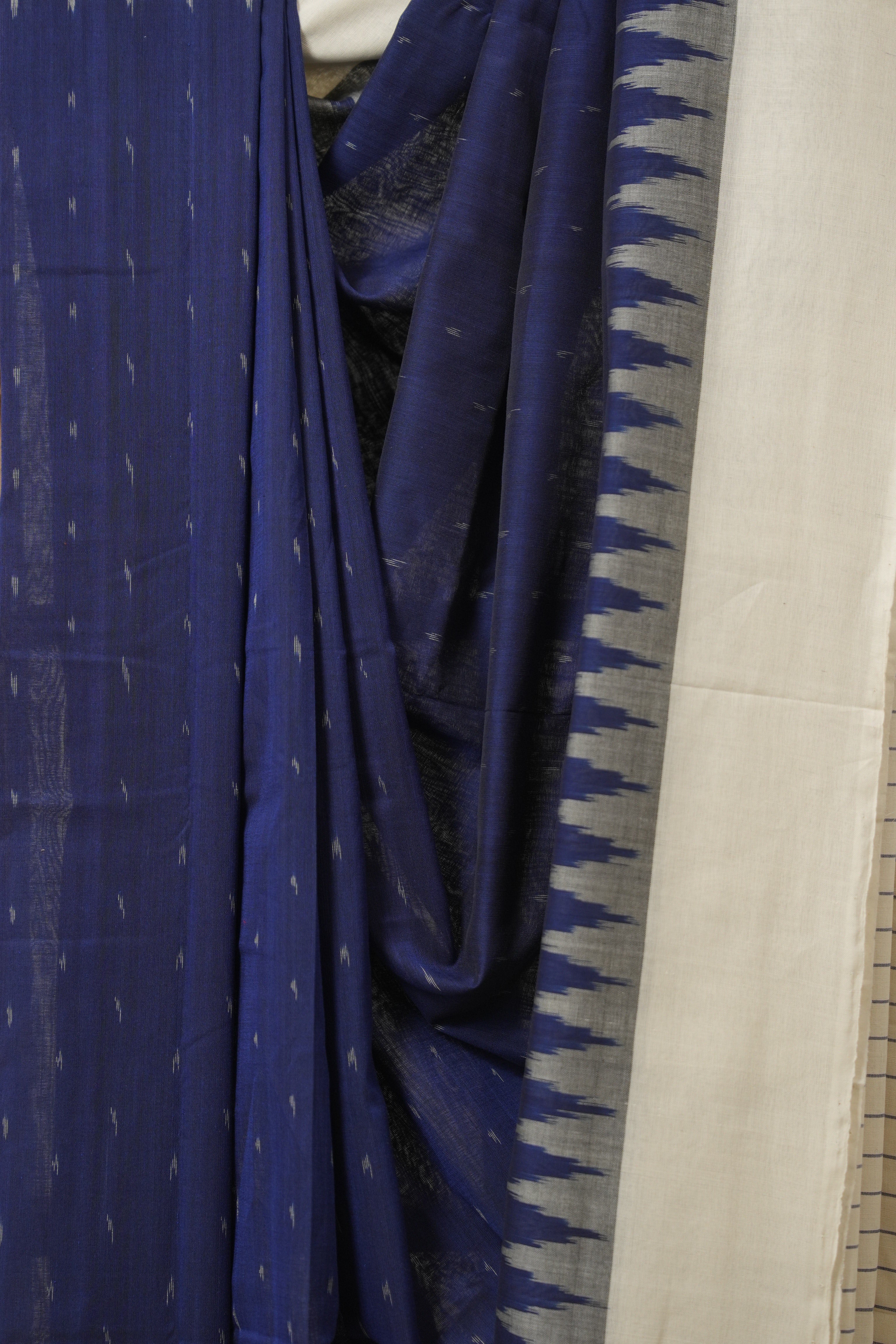 Nevy Blue Pochampalli Cotton Ikat Saree - SRNBPCIS679