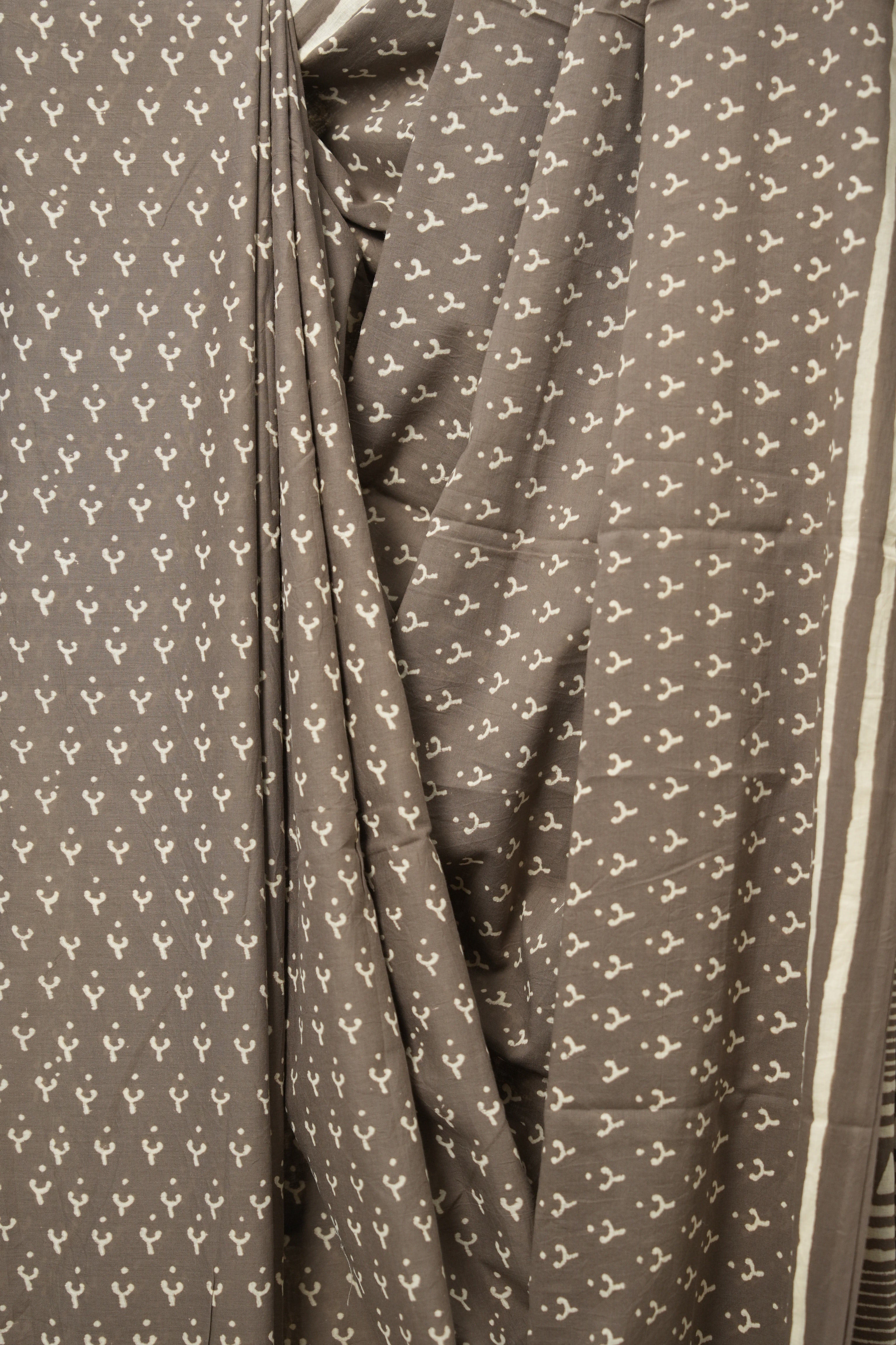 Tan HBP Cotton Saree - SRTCS2986