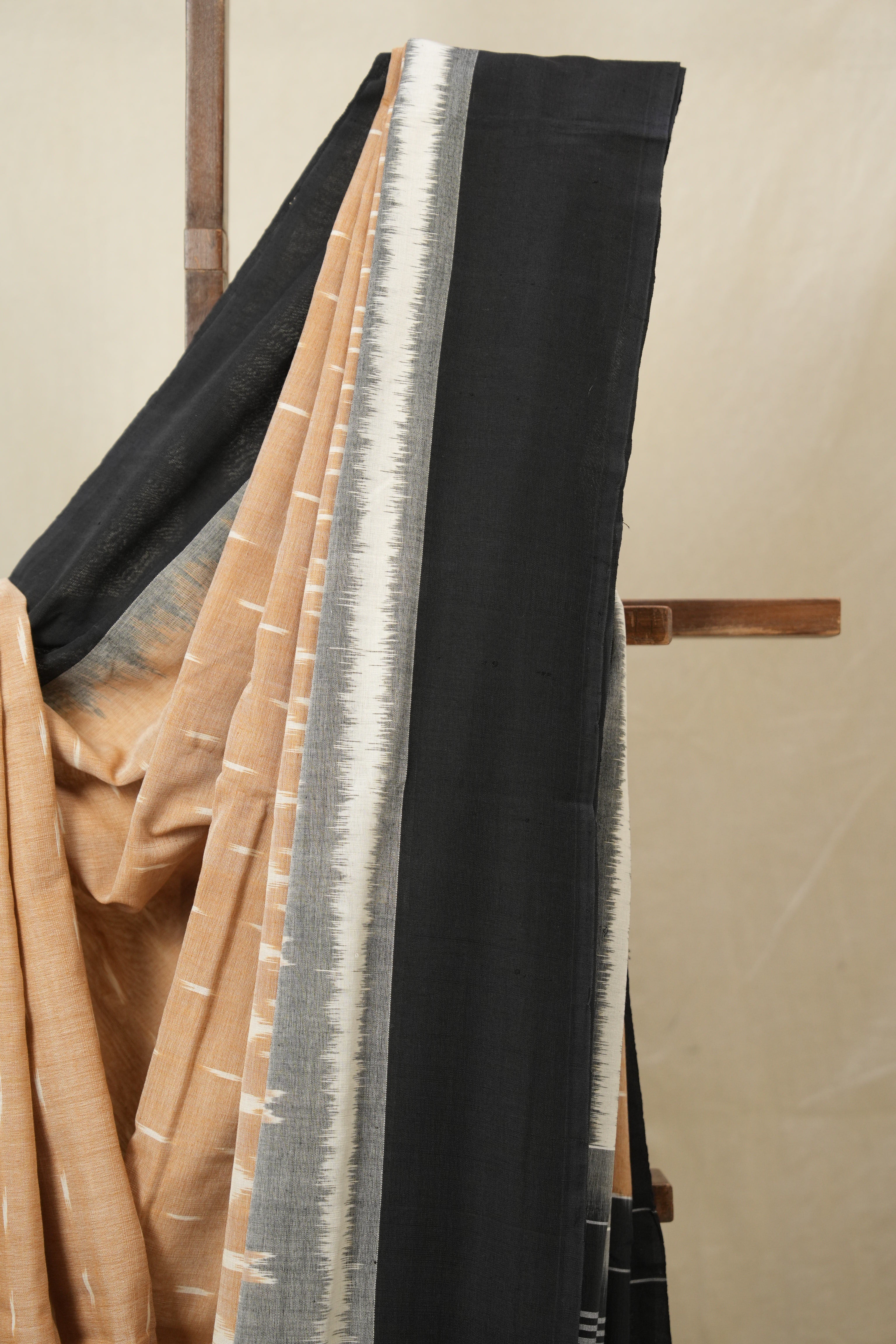 Sand Brown Pochampalli Cotton Ikat Saree - SRSBPCIS680