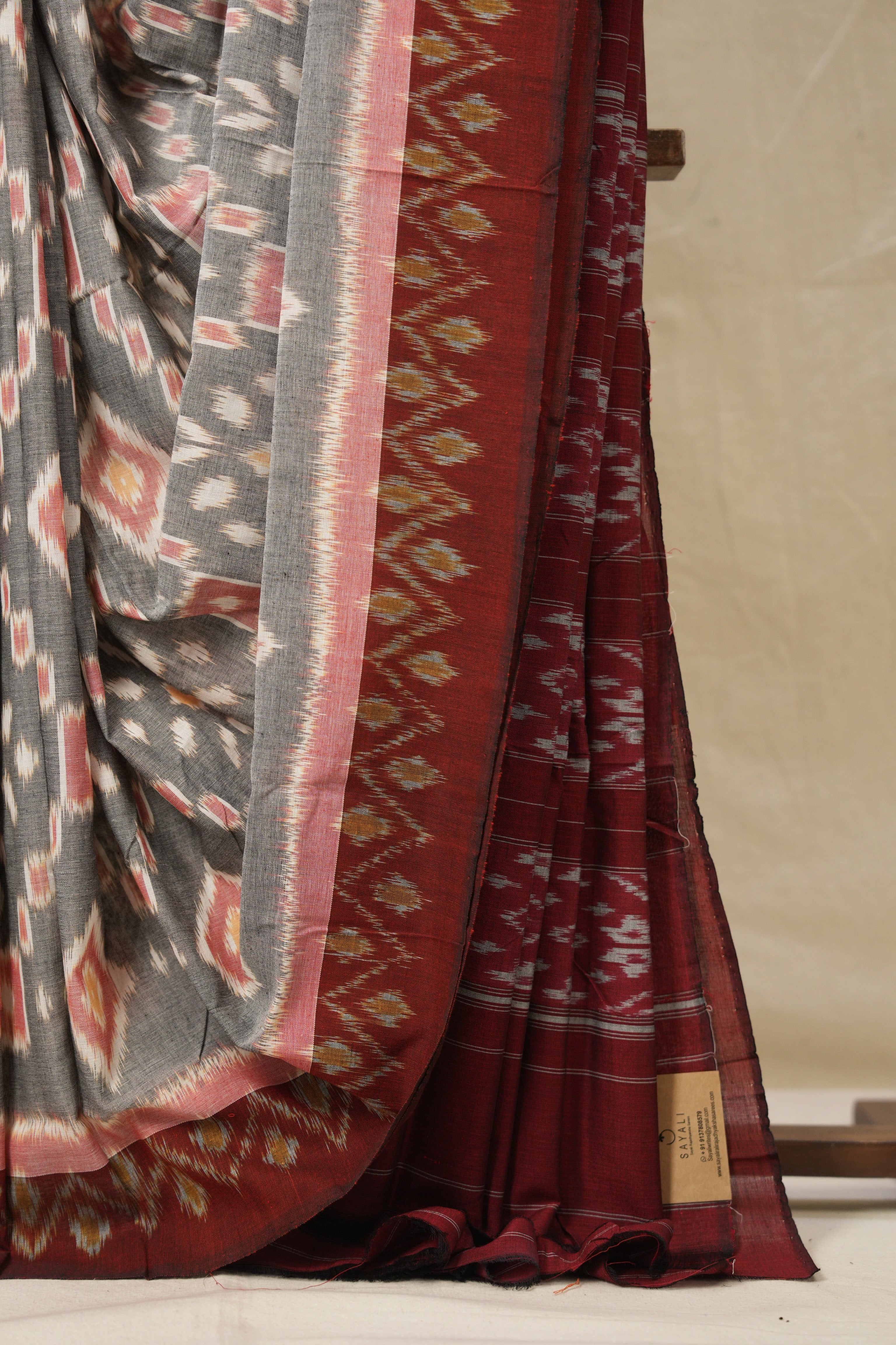 Grey Pochampalli Cotton Ikat Saree - SRGPCIS681