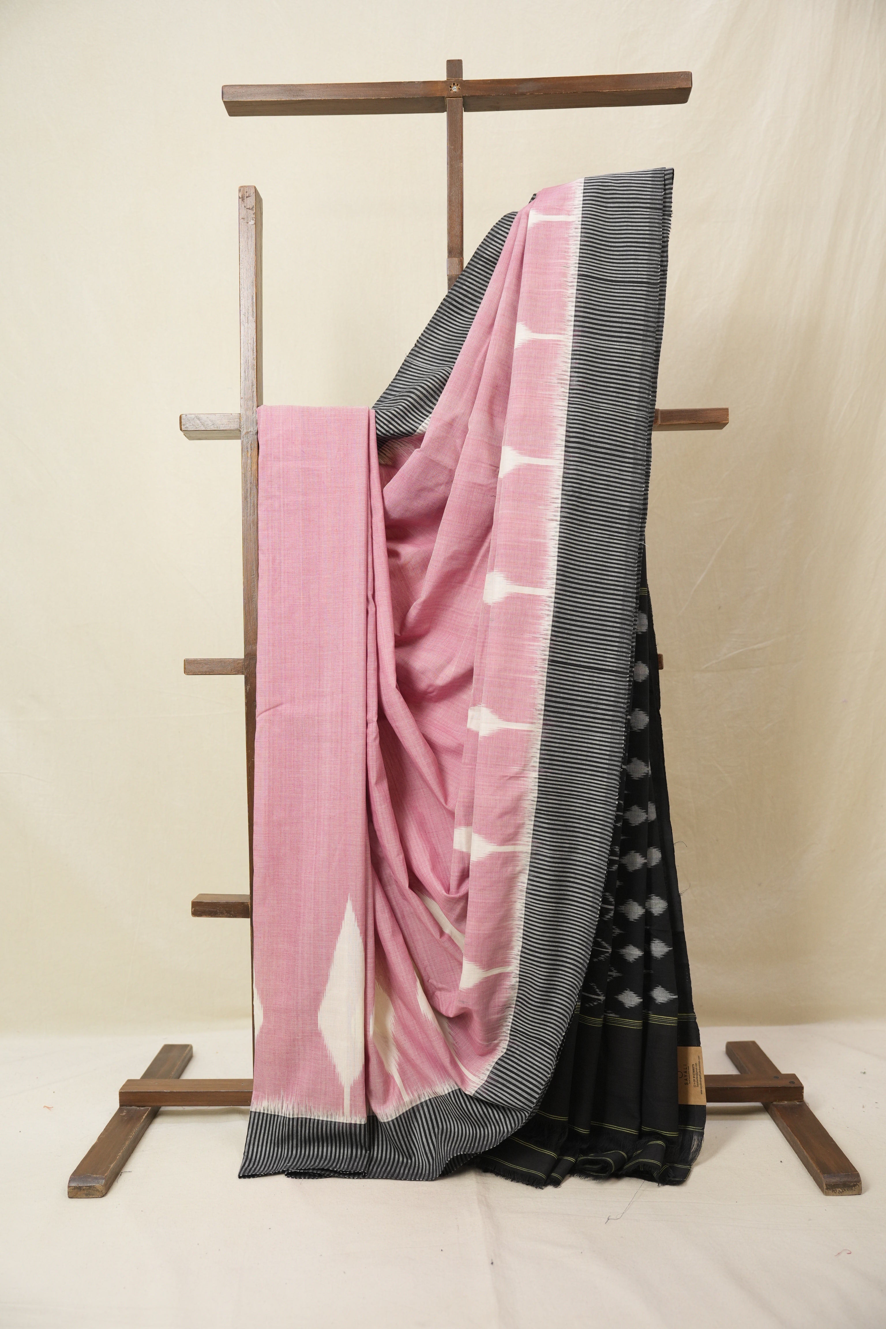 Pink Pochampalli Cotton Ikat Saree - SRPPCIS683