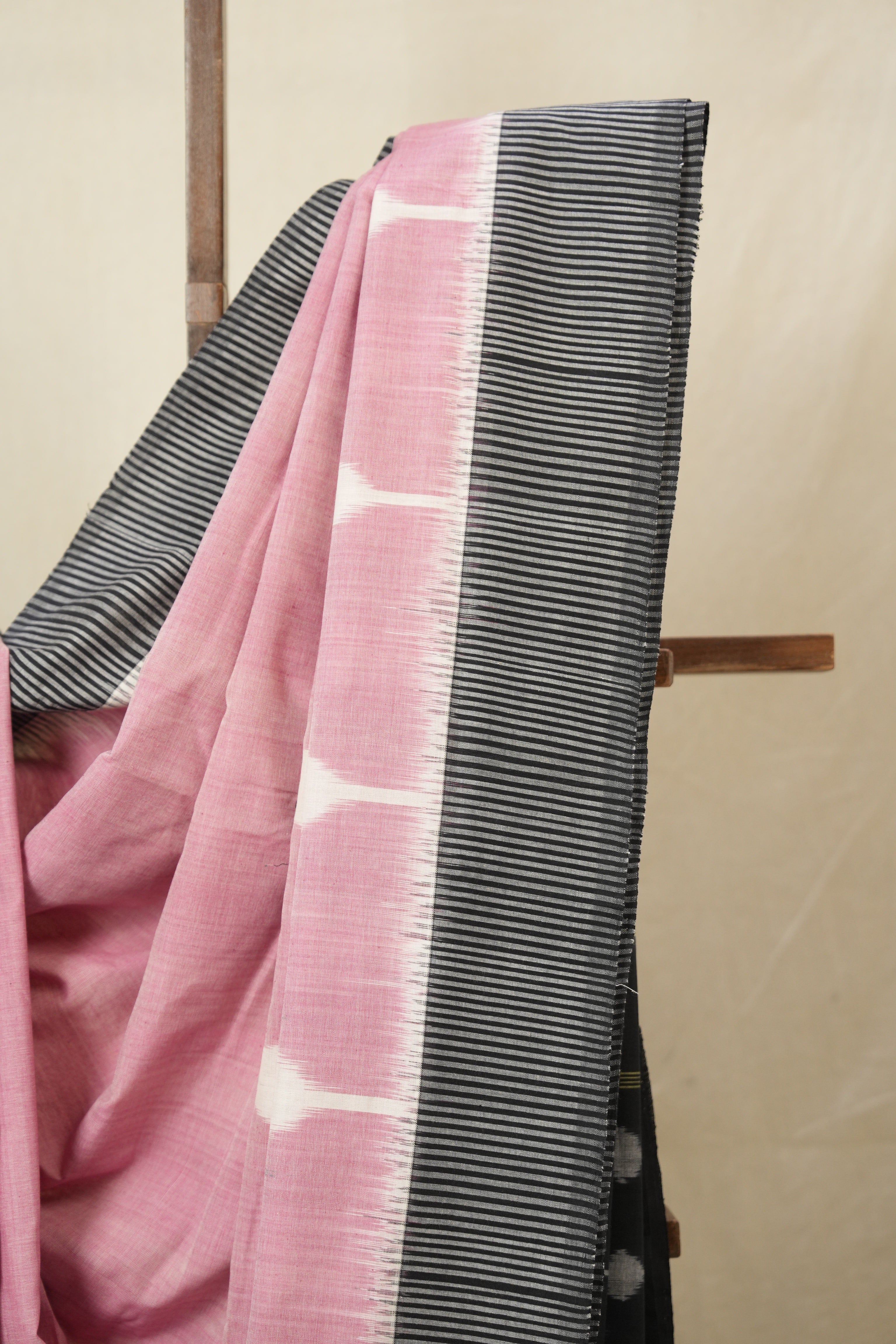 Pink Pochampalli Cotton Ikat Saree - SRPPCIS683