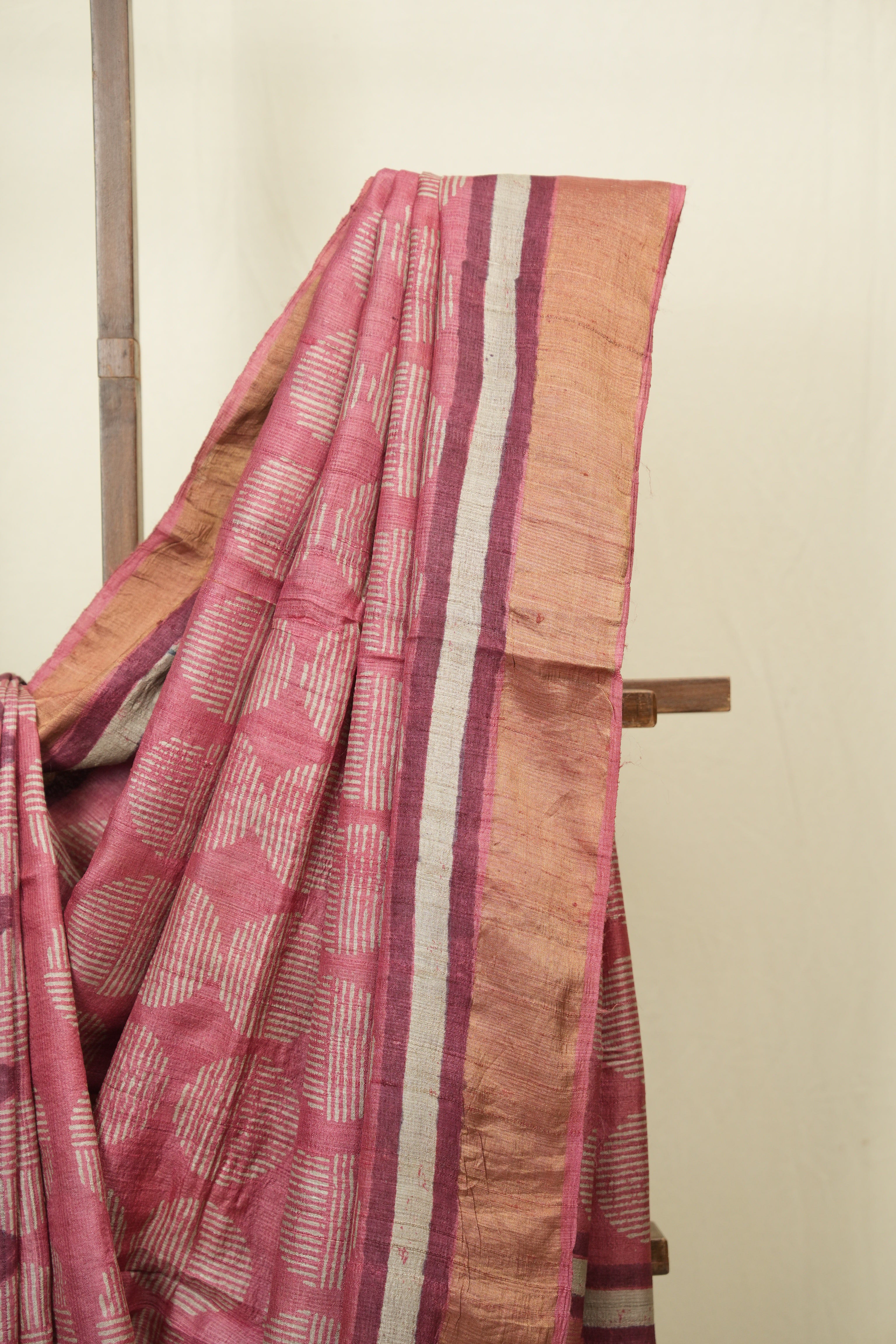 Pastel Red  HBP Tussar Silk Saree - SRPRHTSS759