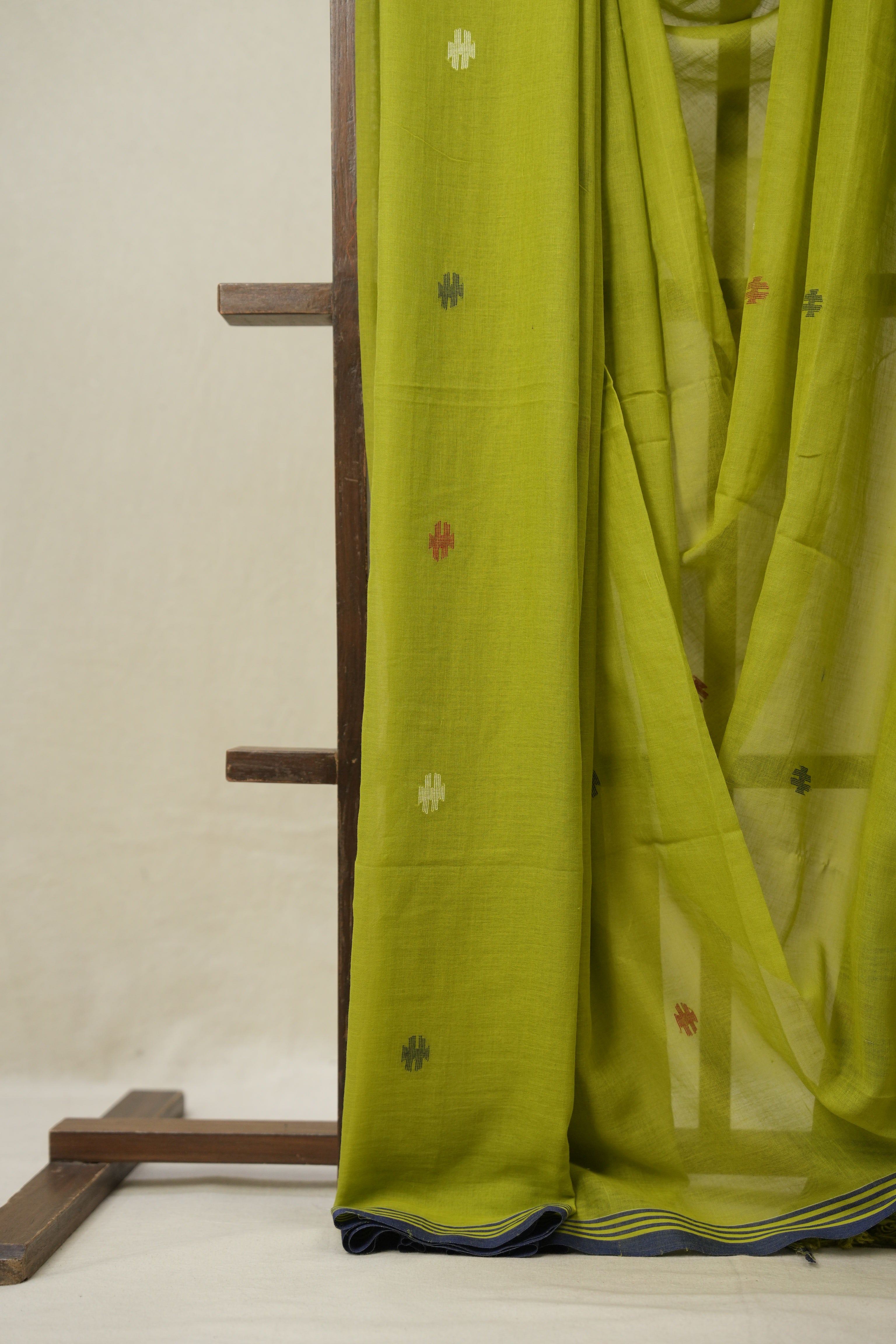 Olive Green Bengal Mul Cotton Saree - SROGBMCS049