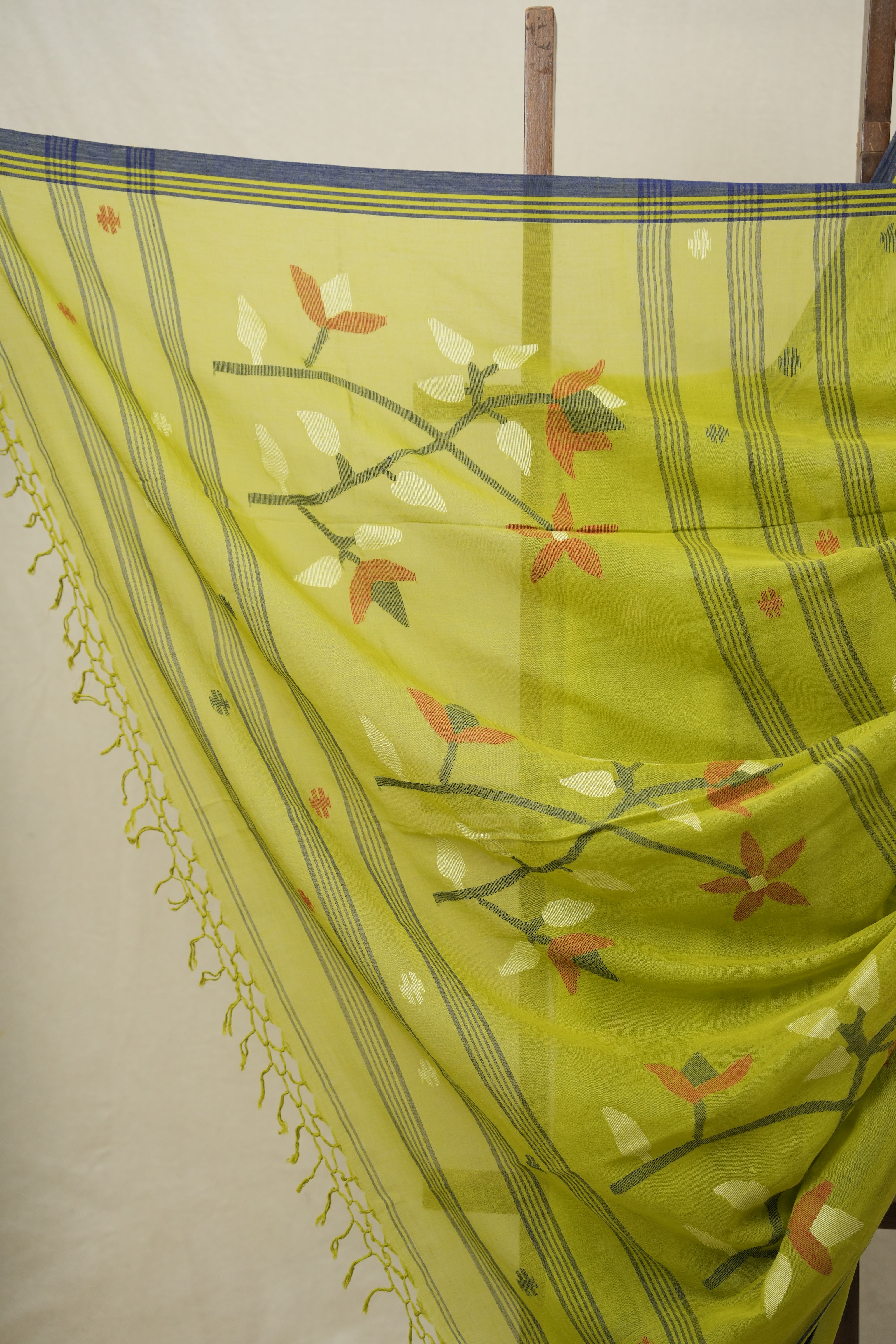 Olive Green Bengal Mul Cotton Saree - SROGBMCS049