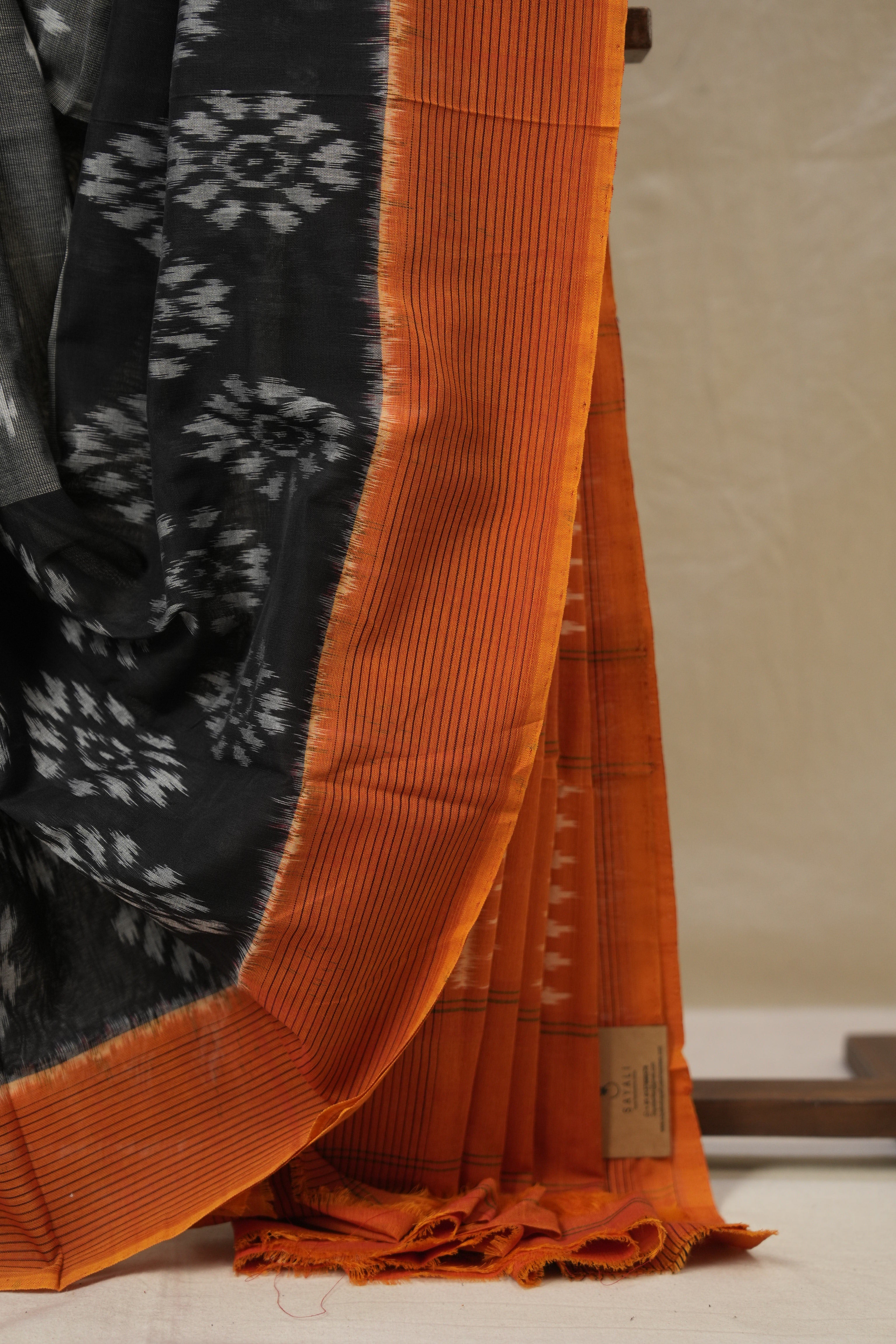 Gray Pochampalli Cotton Ikat Saree - SRGPCIS702