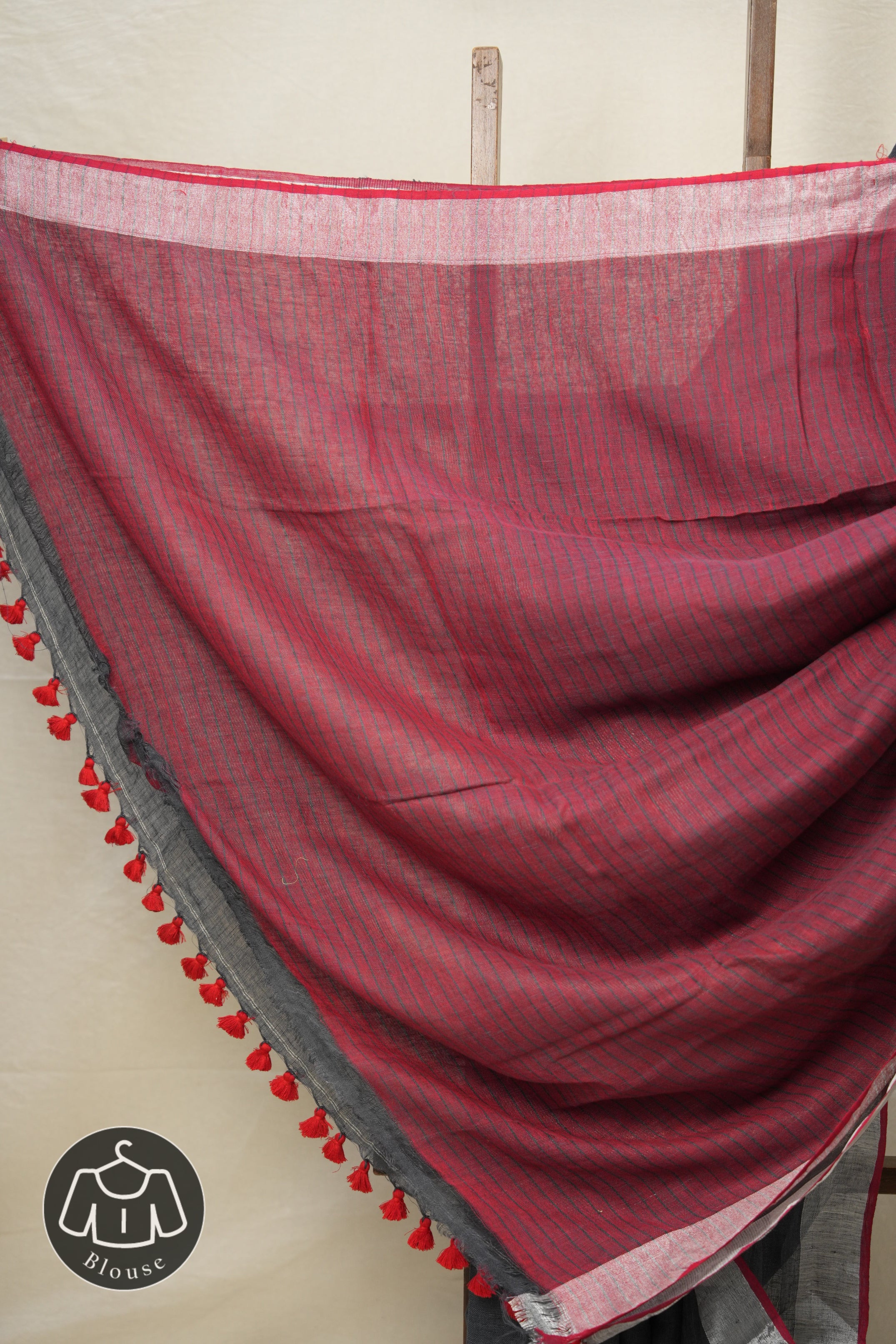 Grey Plain Linen Saree With Red Tassels - SRGPLS331