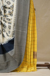 White  Pochampalli Cotton Ikat Saree - SRWPPCIS707
