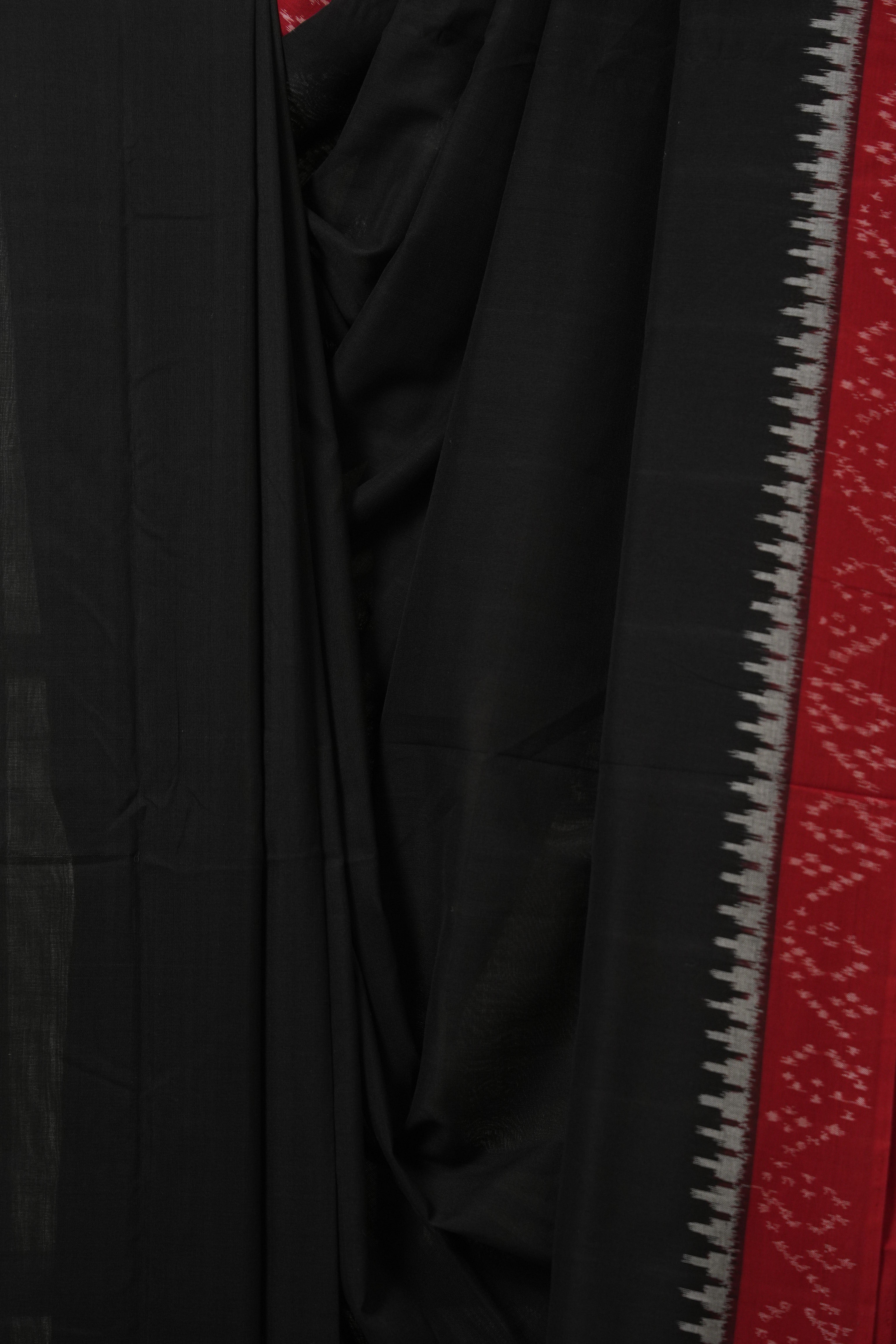 Black Pochampalli Cotton Ikat Saree - SRBPCIS722
