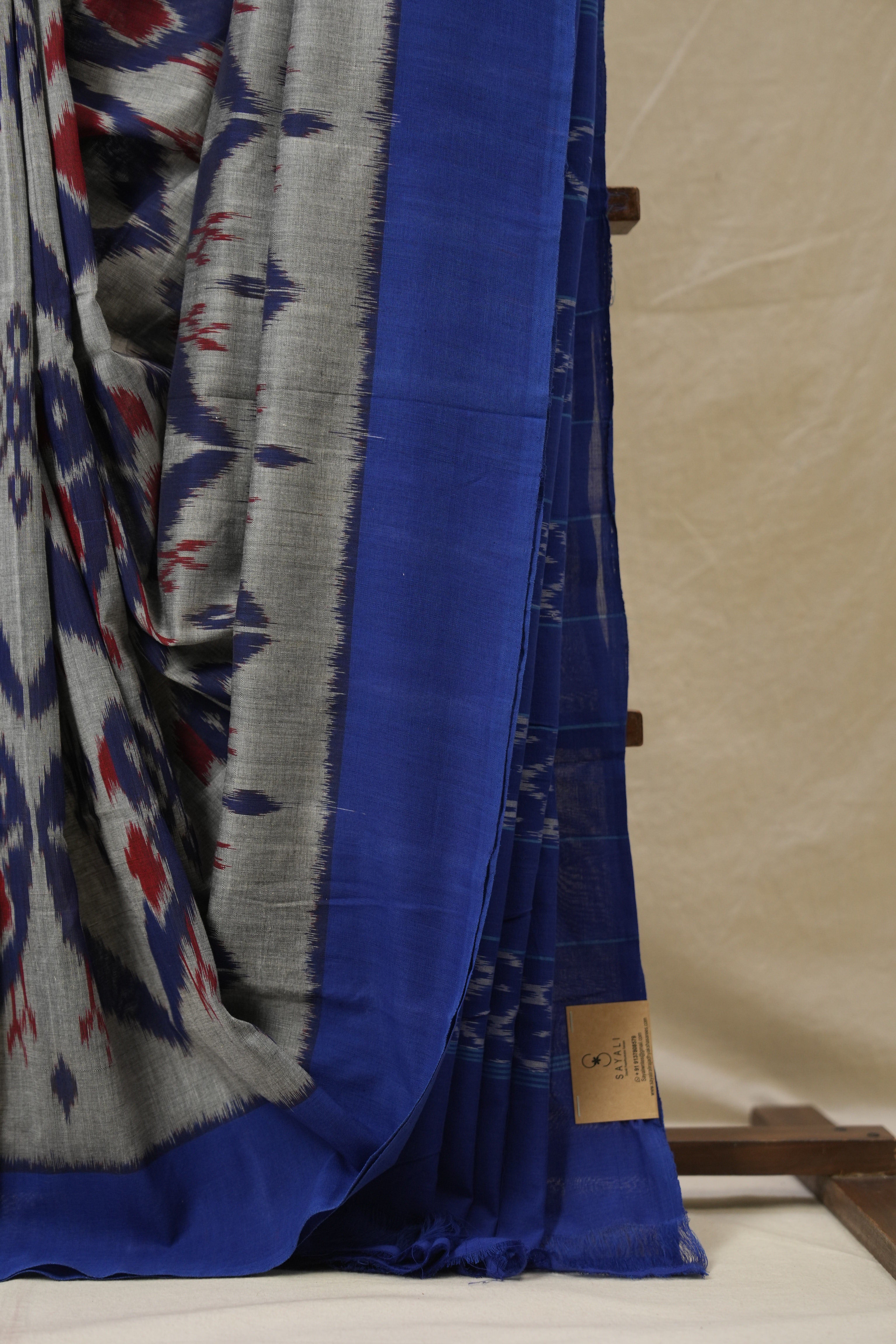Grey Pochampalli Cotton Ikat Saree - SRWPCIS690