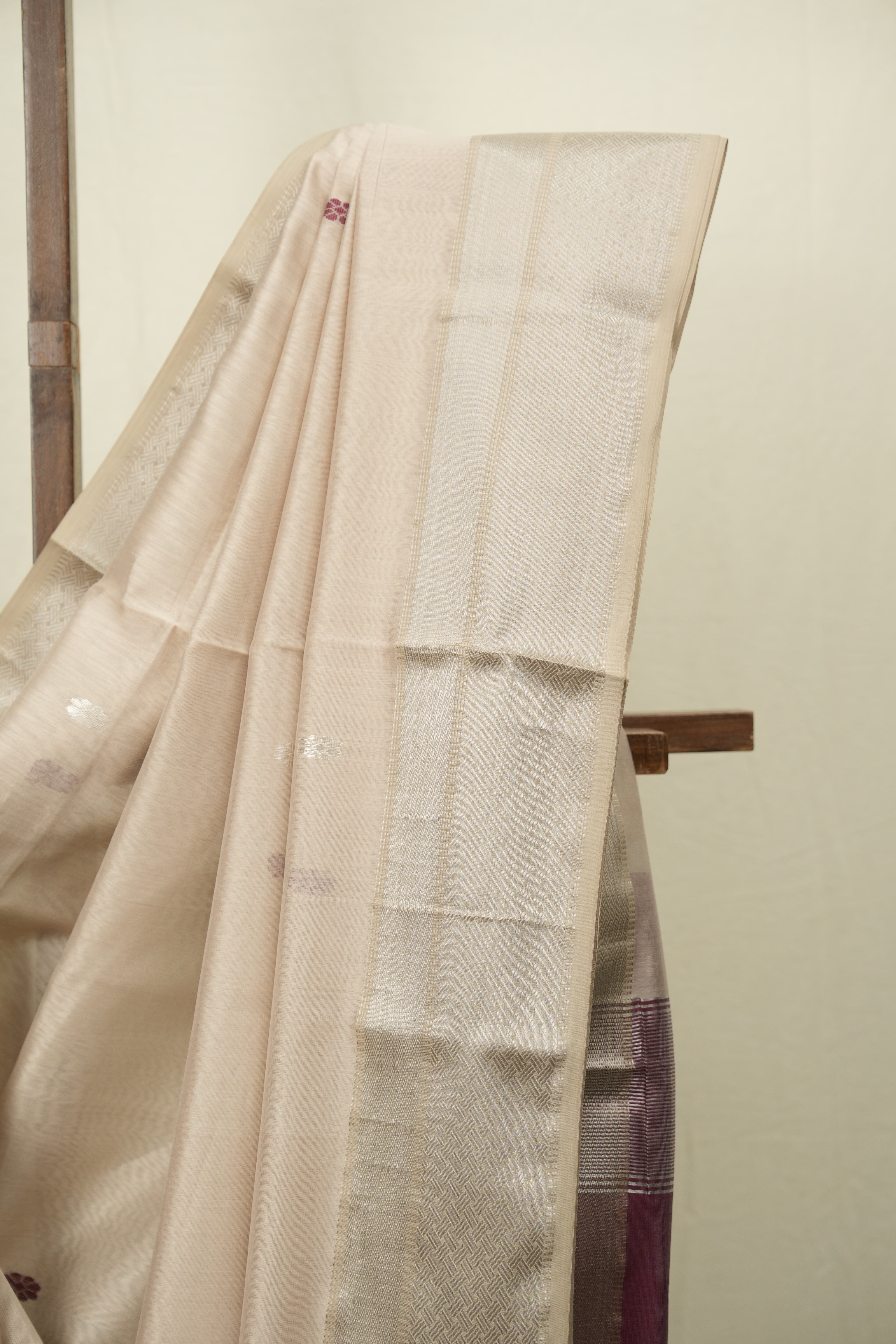 Beige Maheshwari Saree - SRBMS1181
