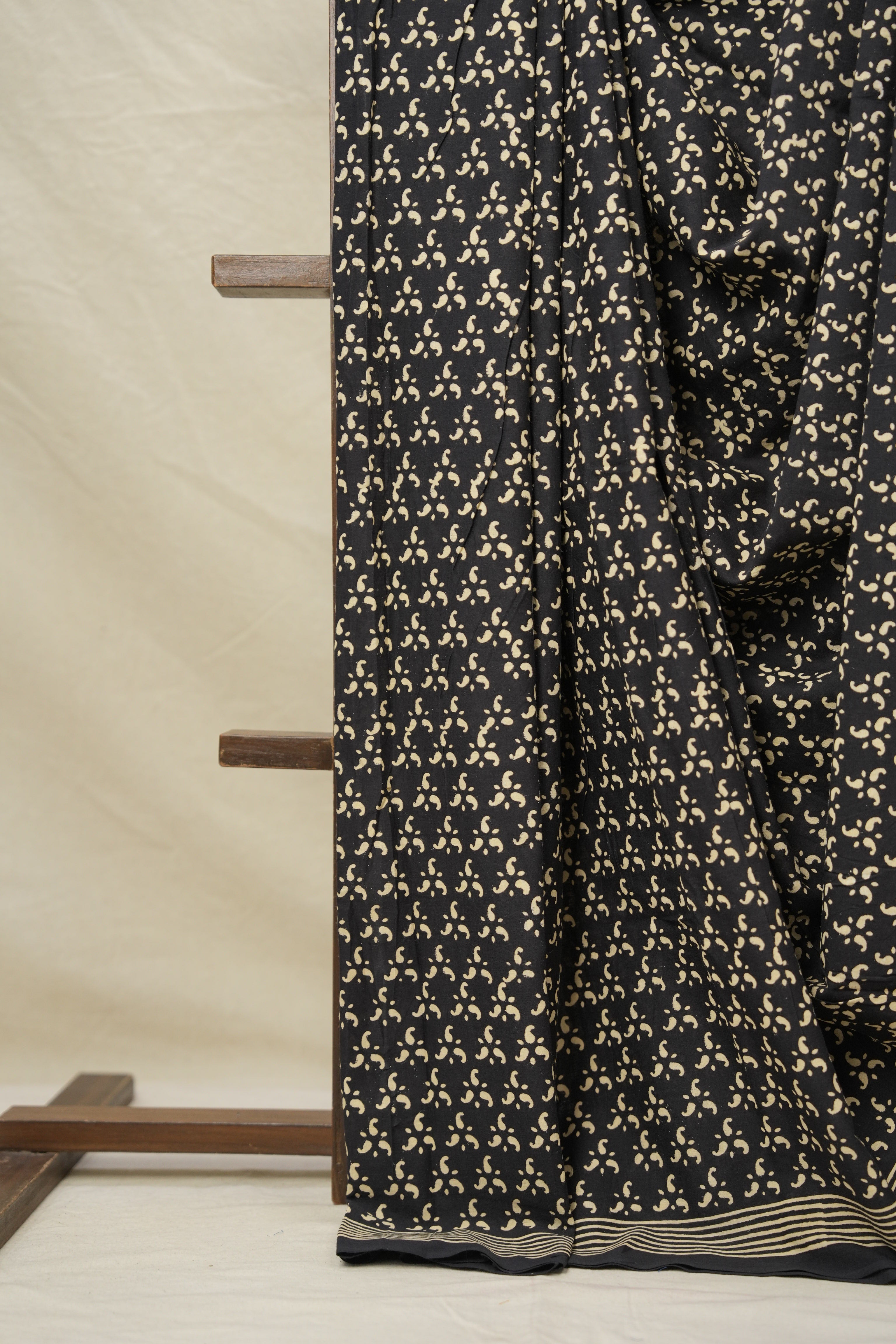 Black HBP Cotton Saree - SRBCS3049