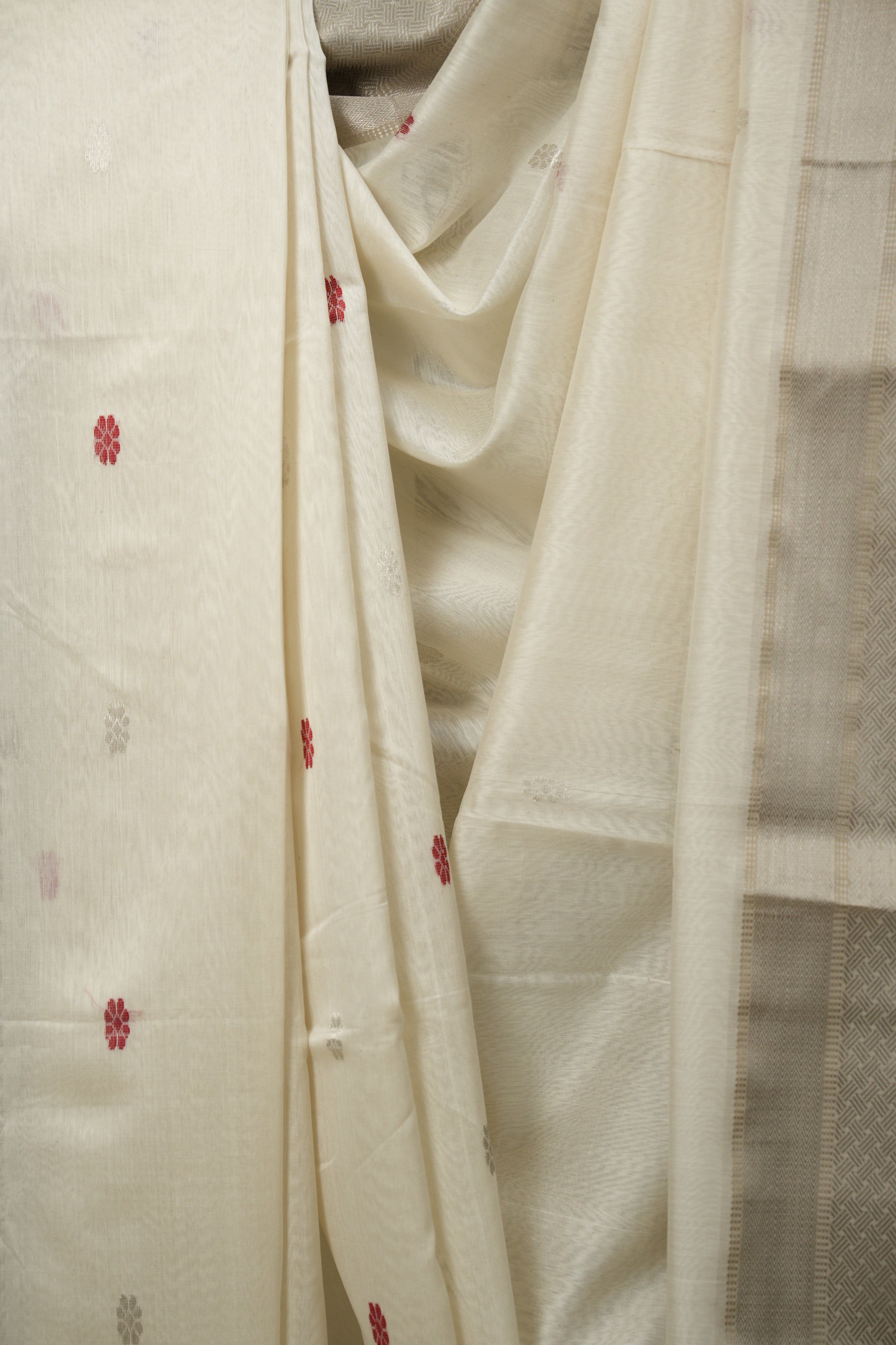White Maheshwari Saree - SRWMS1184
