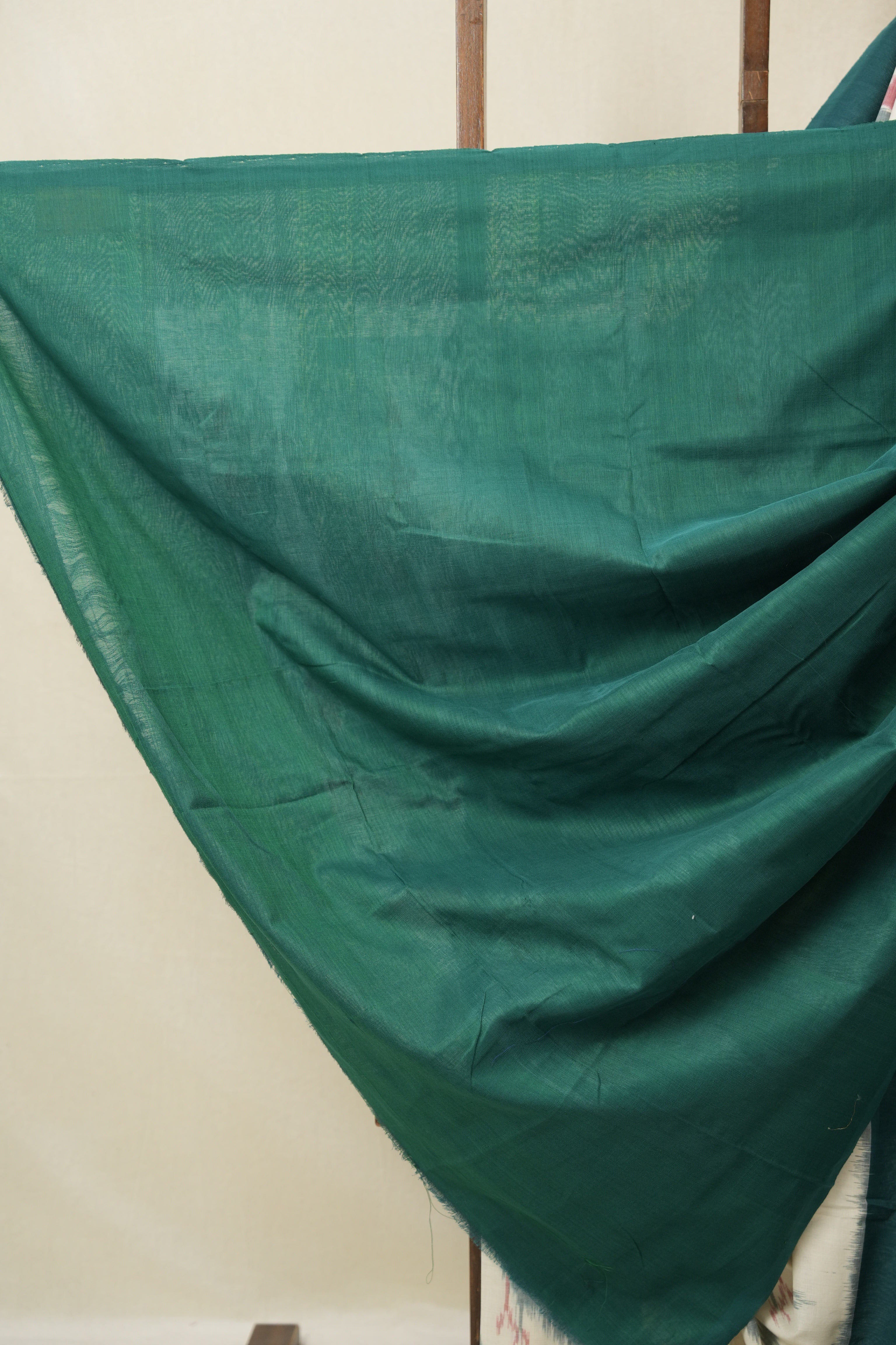 White Pochampalli Cotton Ikat Saree - SRWPCIS688