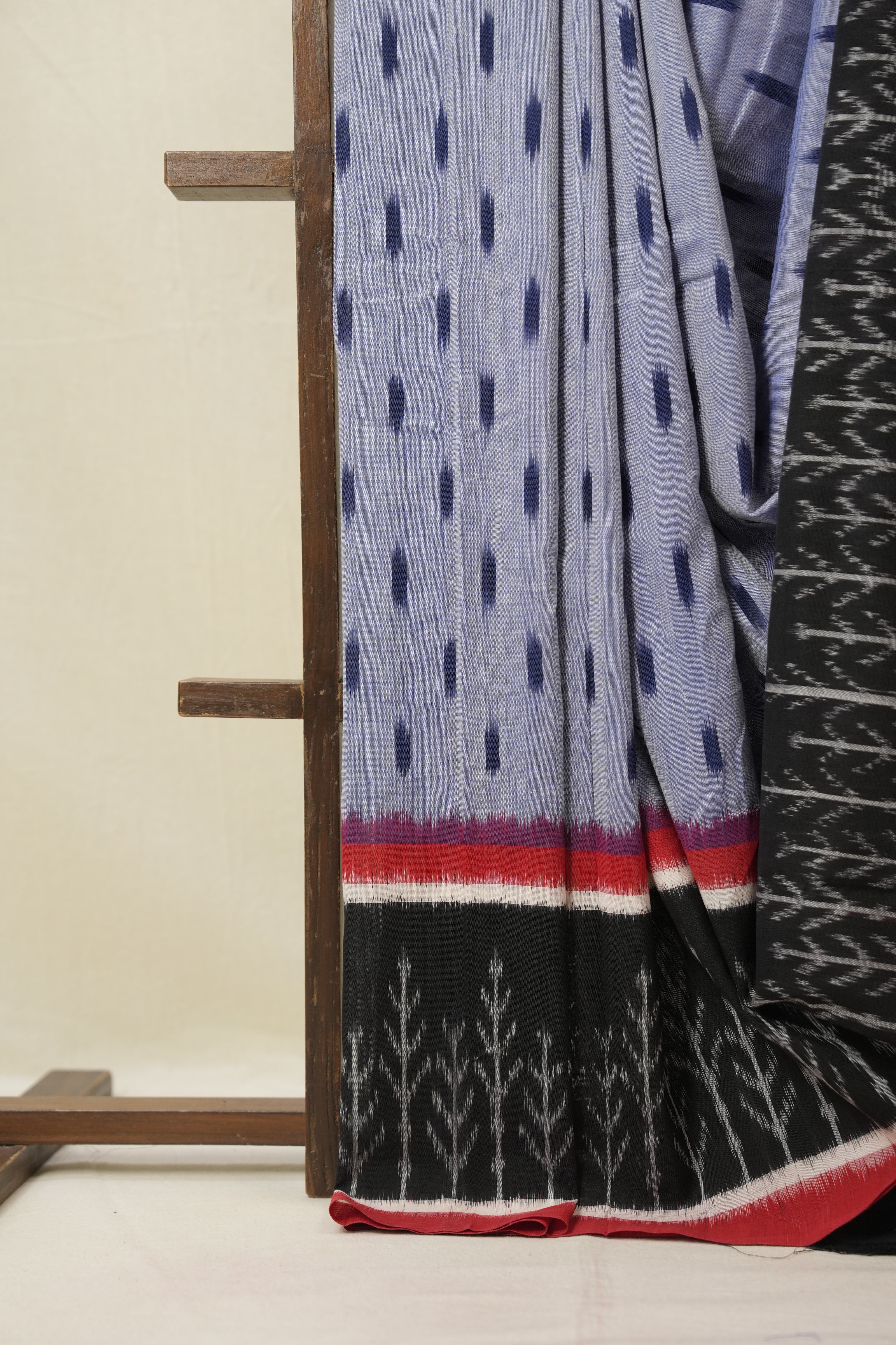 Ash Blue Pochampalli Cotton Ikat Saree - SRABPCIS687