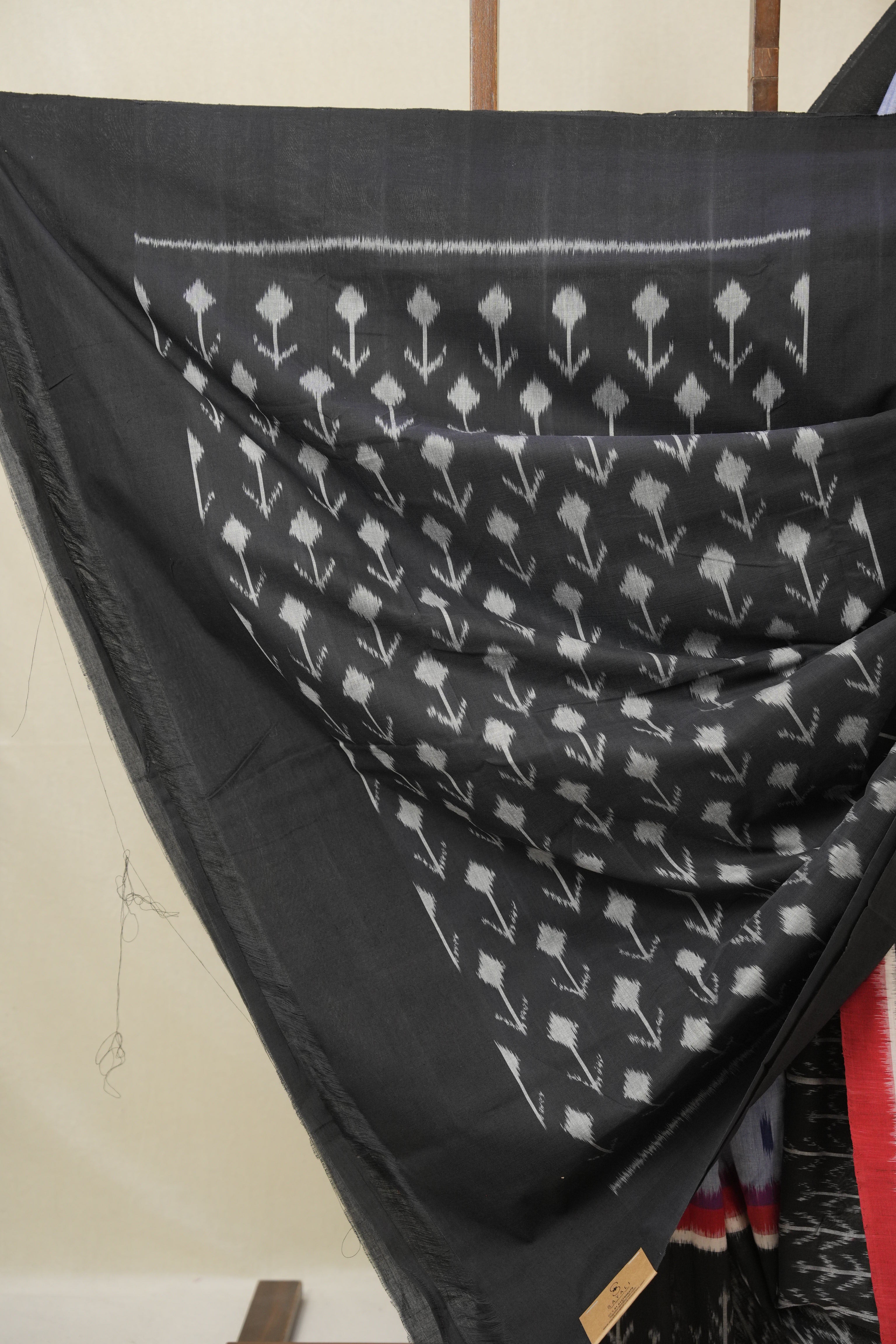 Ash Blue Pochampalli Cotton Ikat Saree - SRABPCIS687